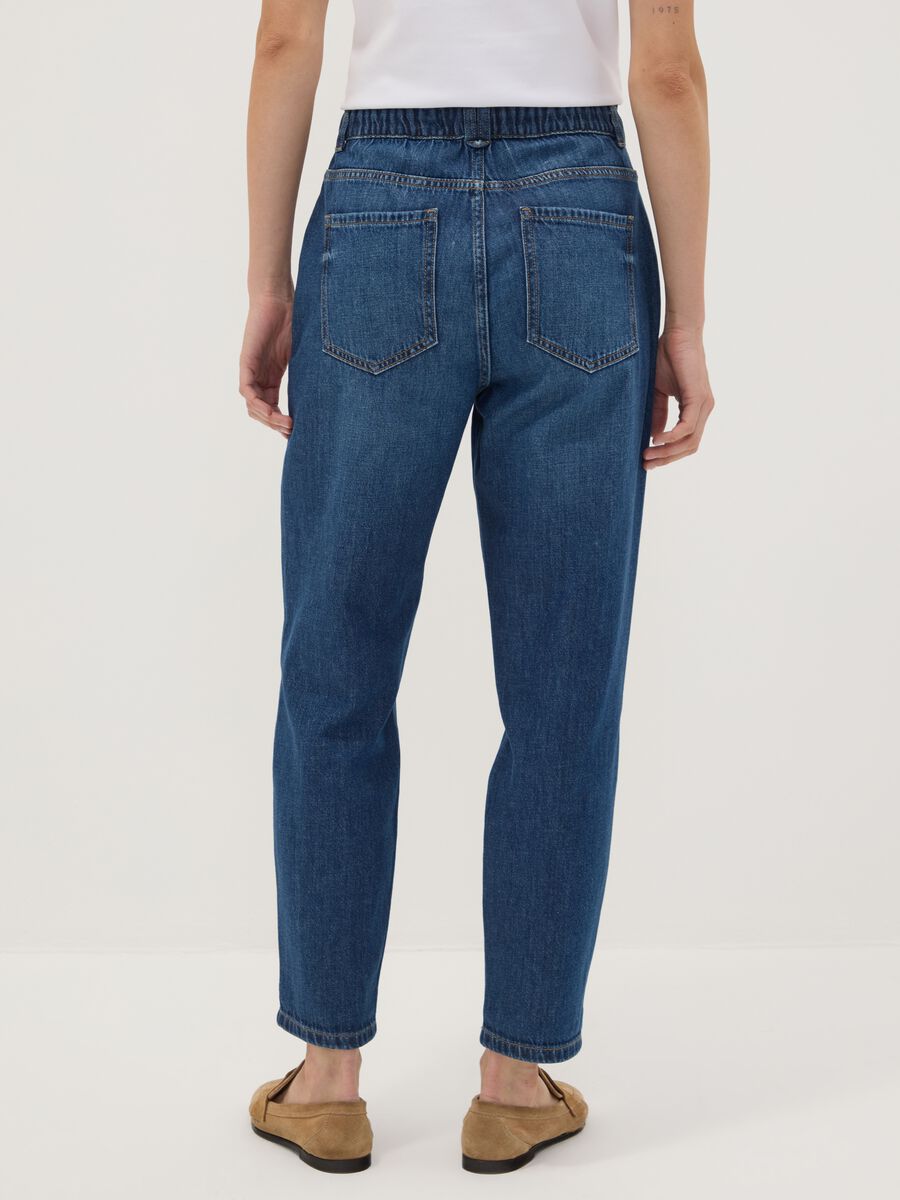 Jeans denim blu baggy fit in puro cotone con vita paper bag_2