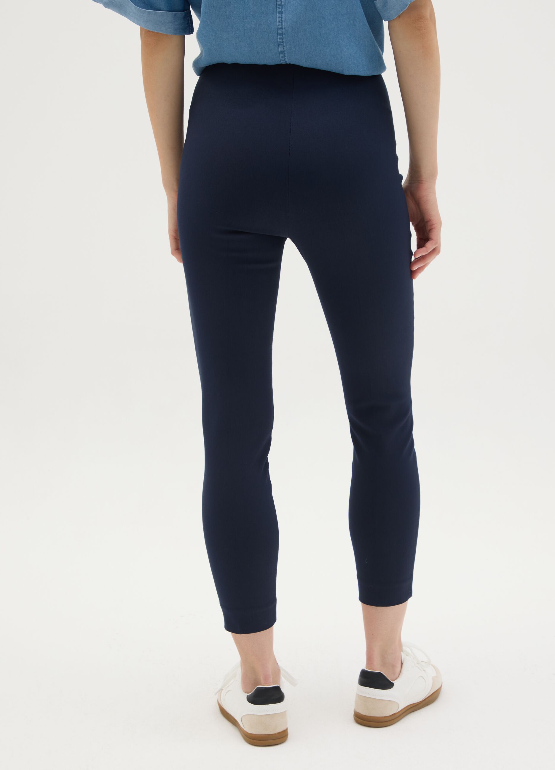 Women's blue viscose blend regular fit trousers