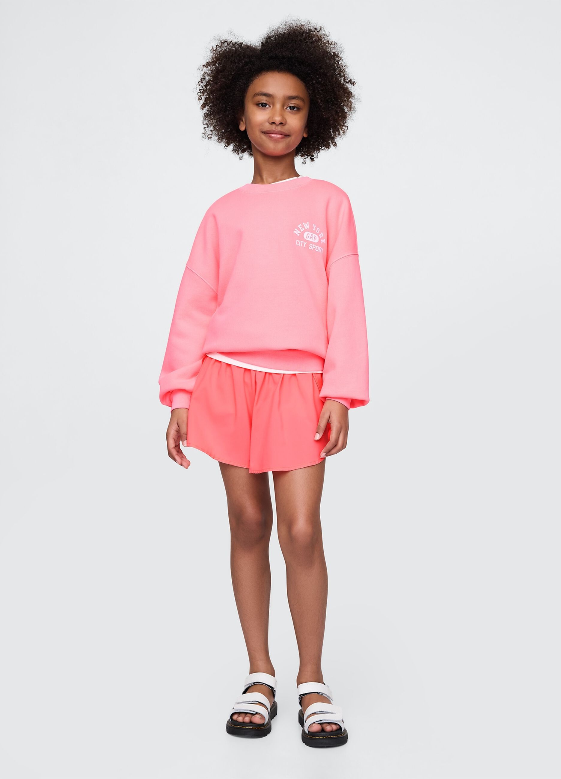 Pink shorts in lightweight fabric