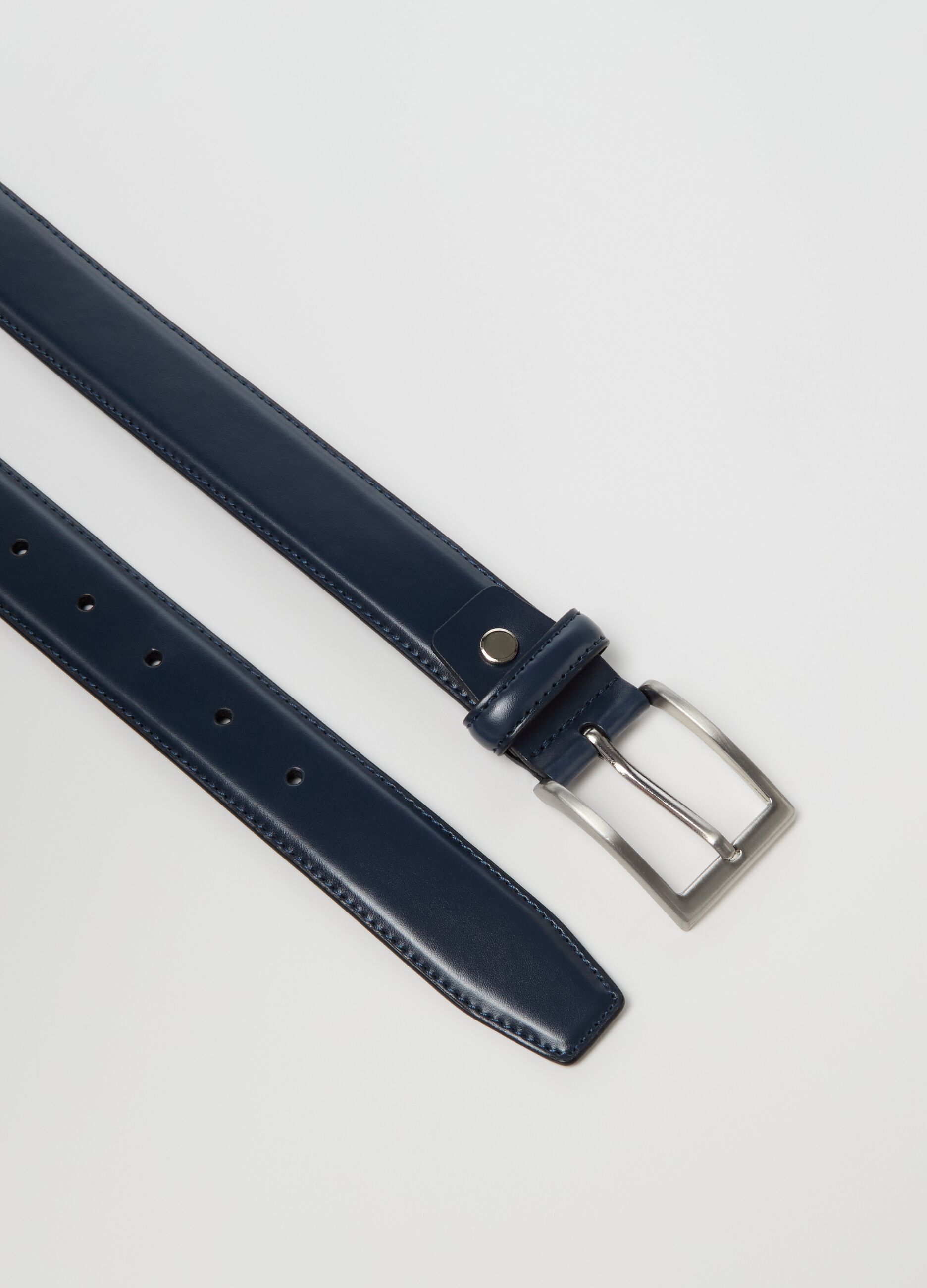 Leather belt with rectangular buckle