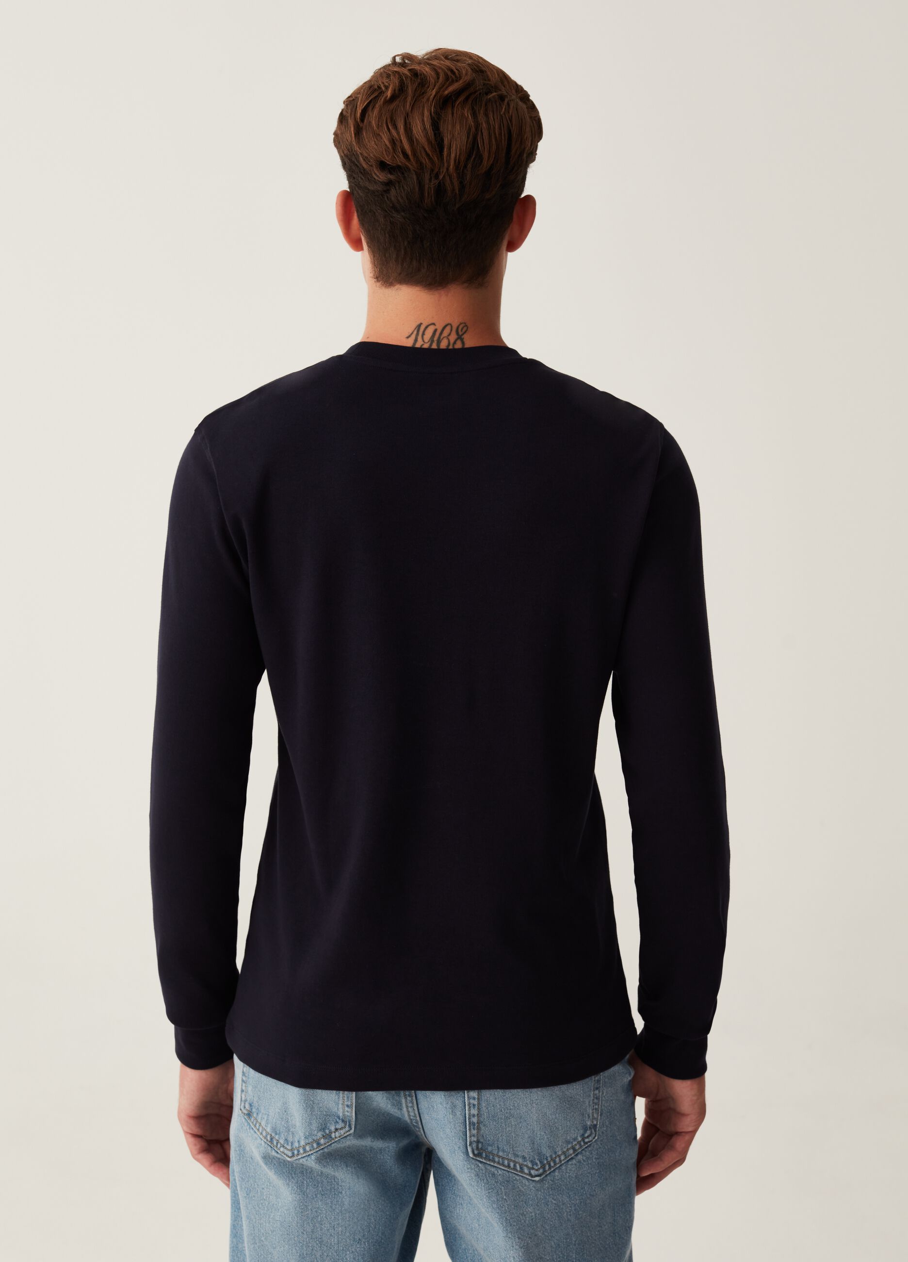 T-shirt a maniche lunghe tinta unita