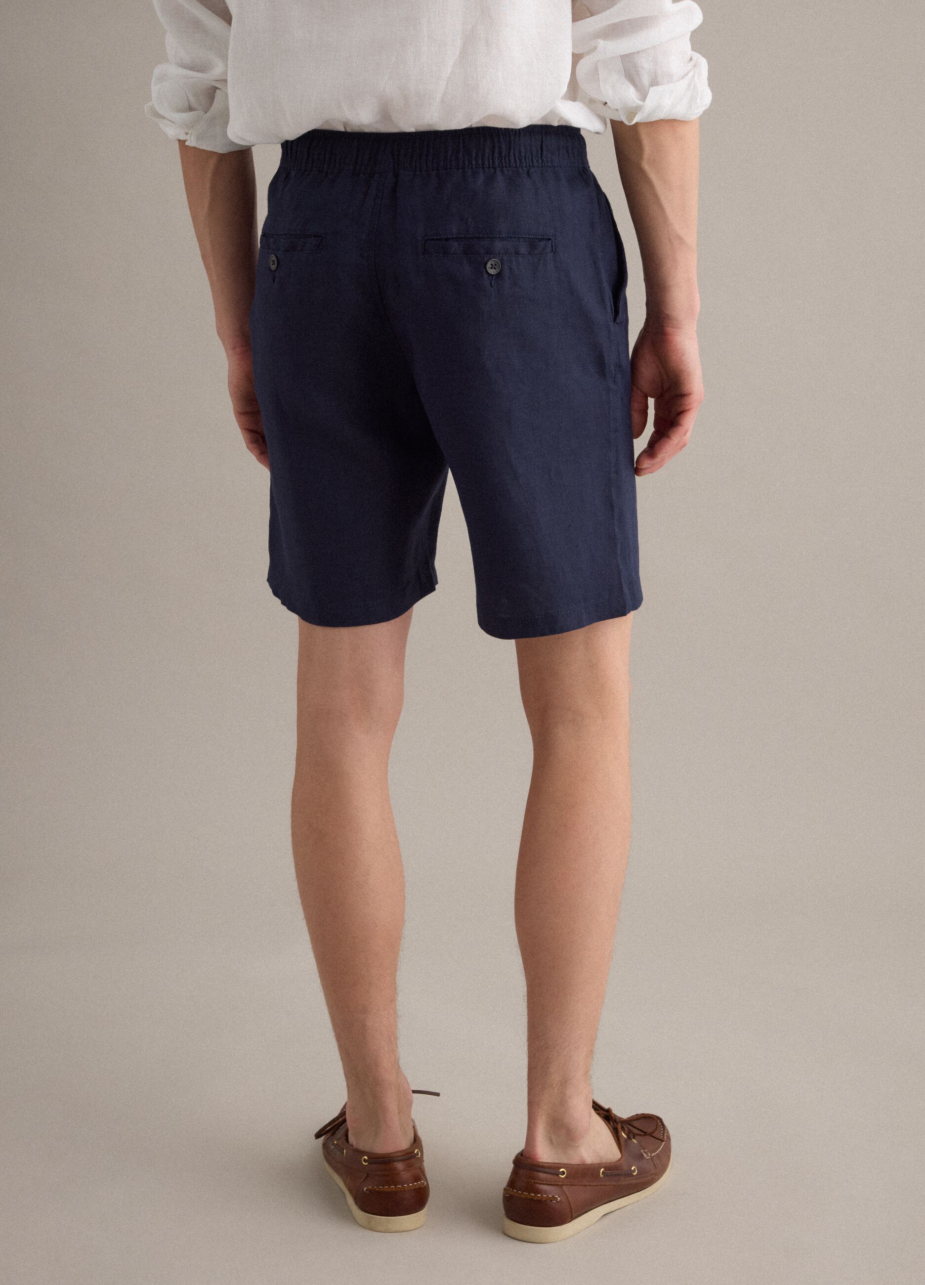 Blue pure linen Bermuda shorts with elasticated waist