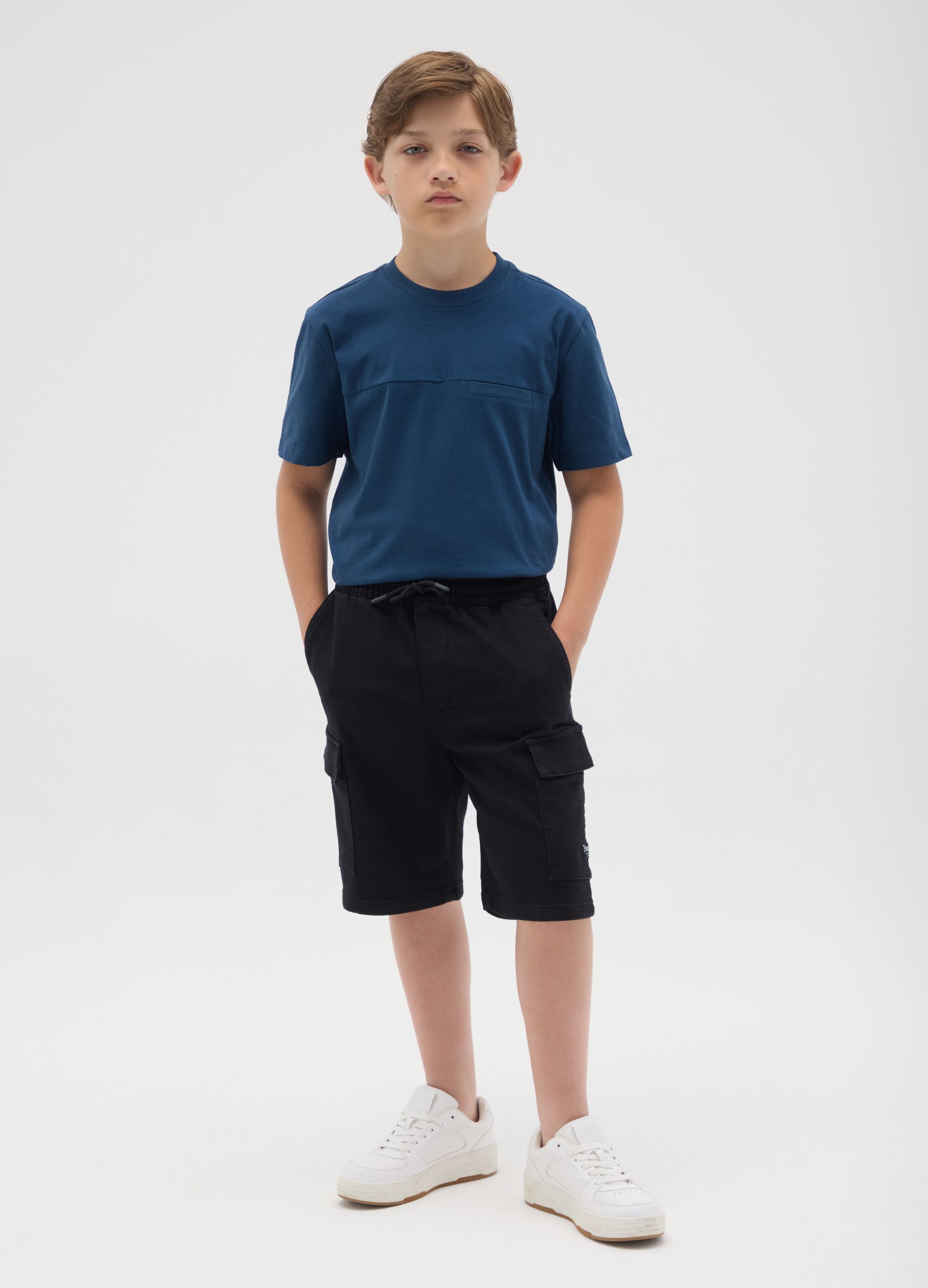 Boys' black cotton blend regular fit shorts with pockets
