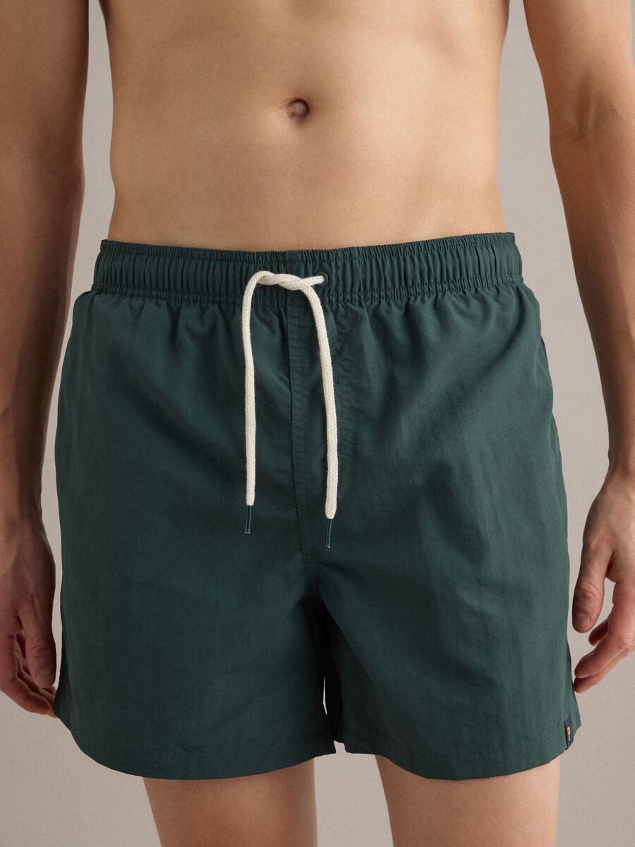 Boxer da mare verdi con vita elasticizzata e coulisse_2