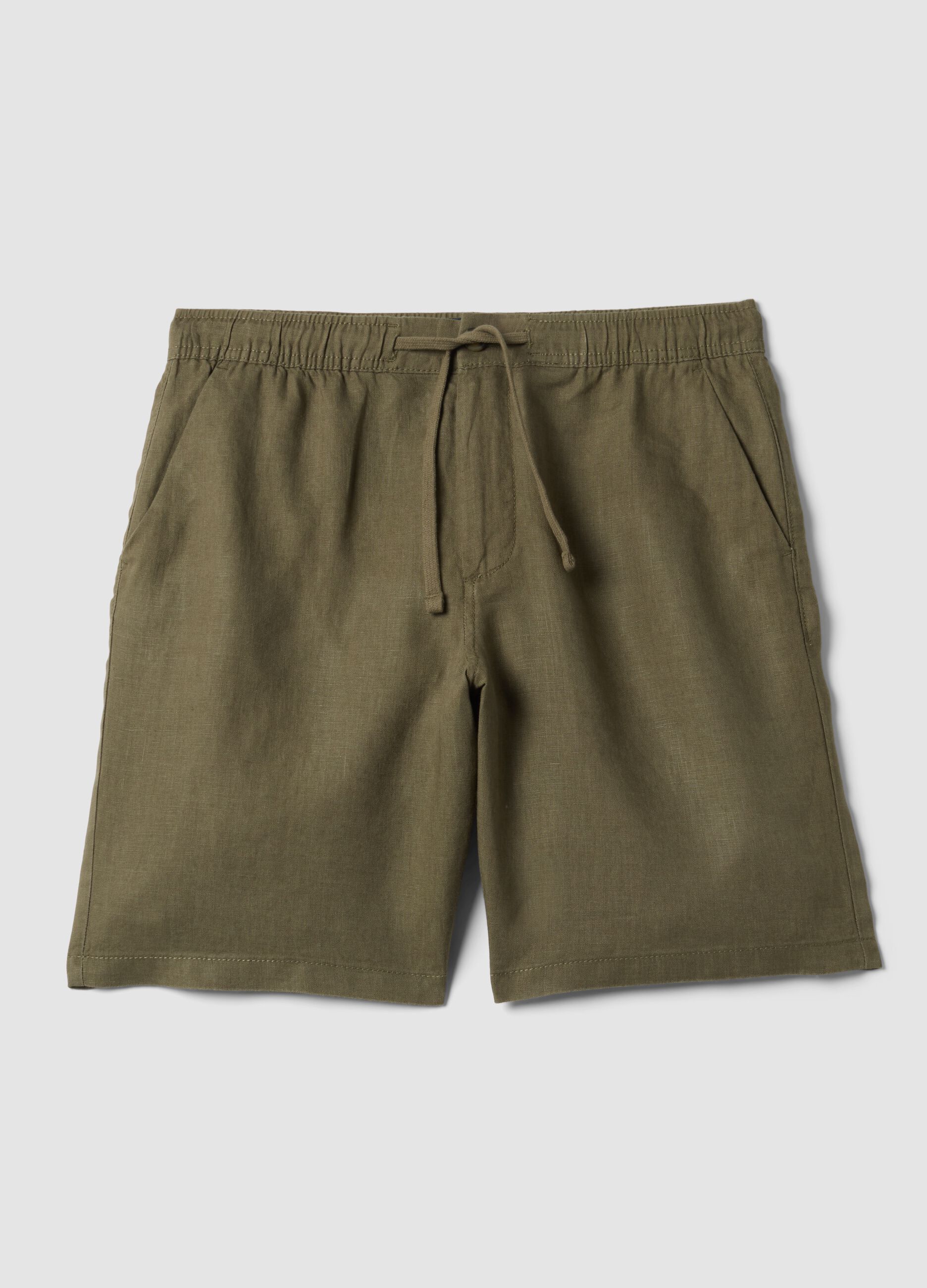 Bermuda verdi in puro lino con vita elasticizzata