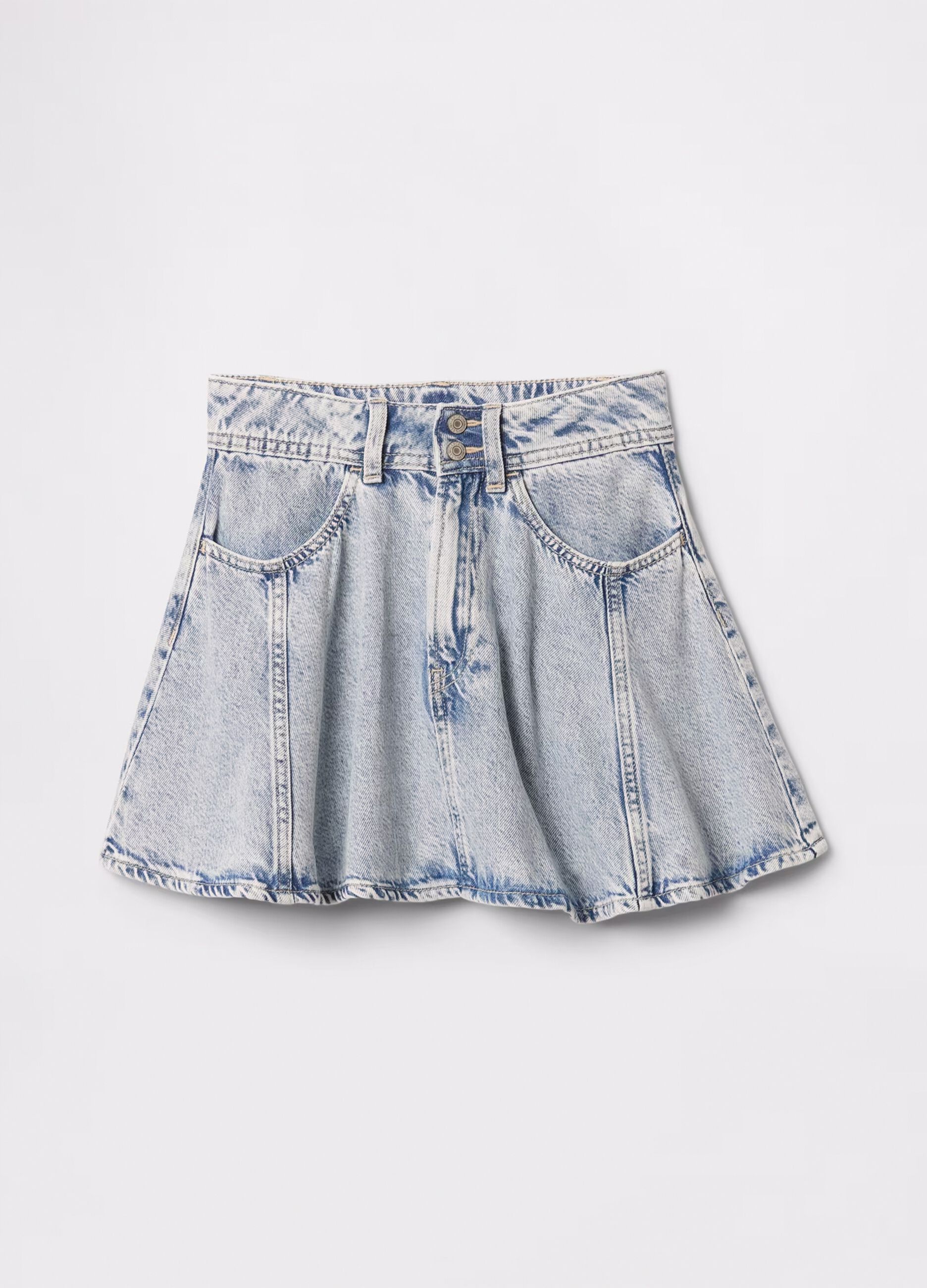 Gonna denim svasata con tasche 