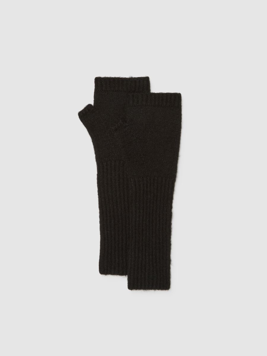 Black fingerless gloves_0