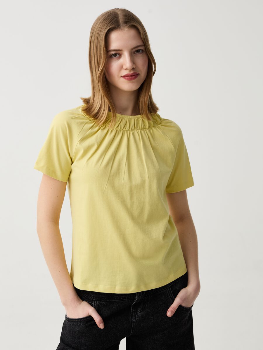 Mock-neck T-shirt with pleating_1