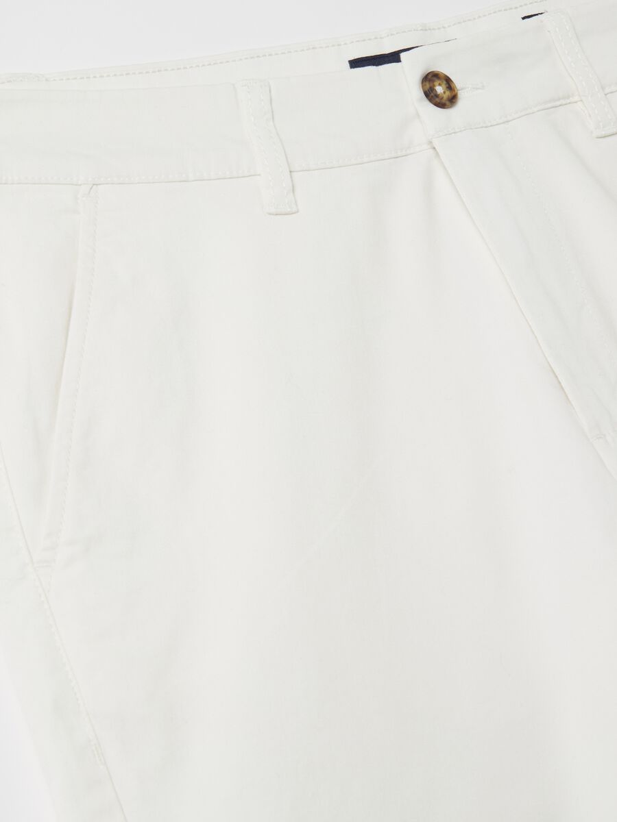 Stretch cotton chino Bermuda shorts_5