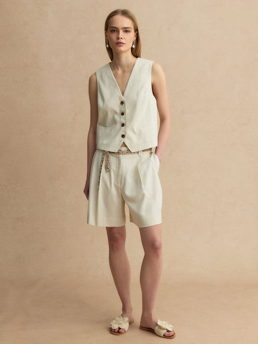 Beige viscose-linen blend shorts, regular fit_0