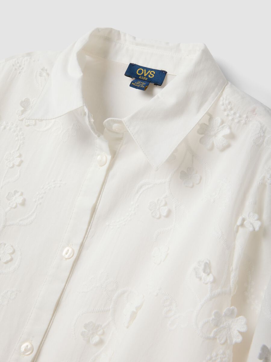 White pure cotton poplin shirt with floral embroidery_1