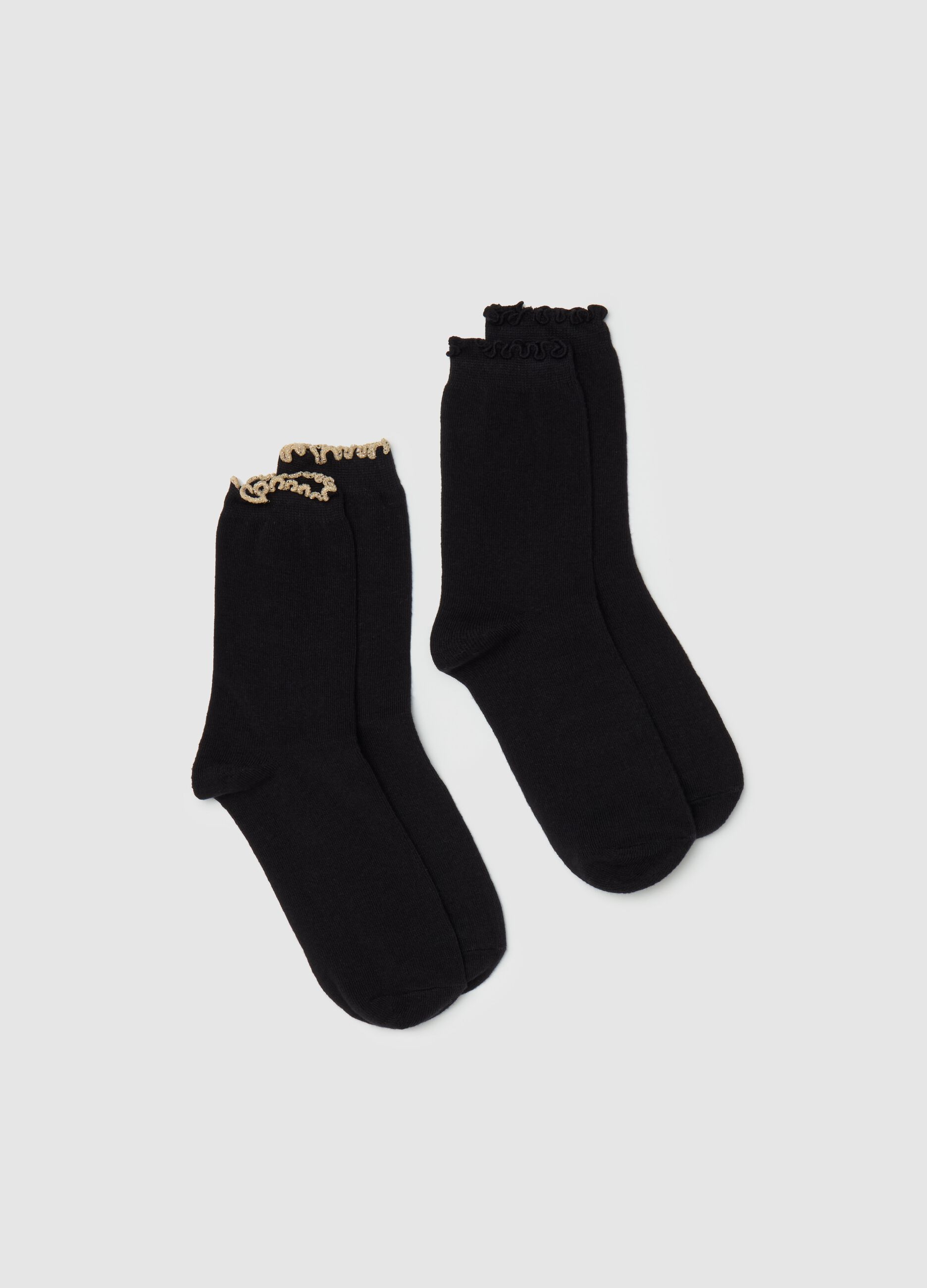 Two-pair pack short socks with wavy edging