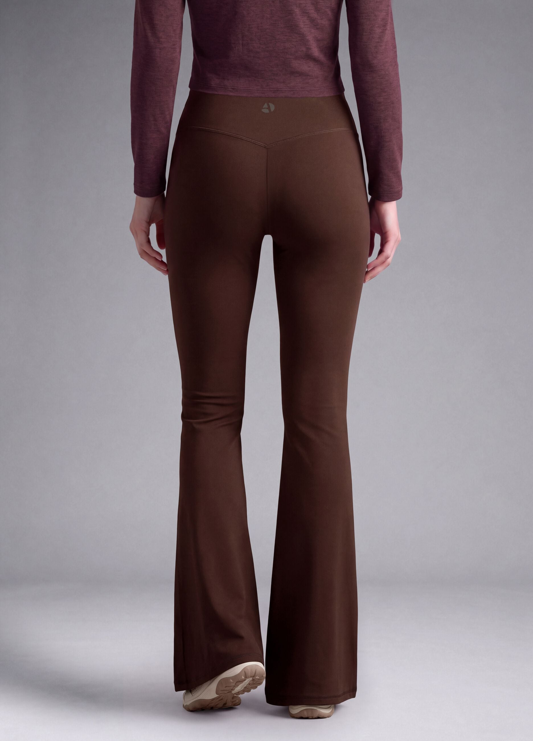 Leggings marroni flare in tessuto elasticizzato traspirante ALTAVIA STUDIO