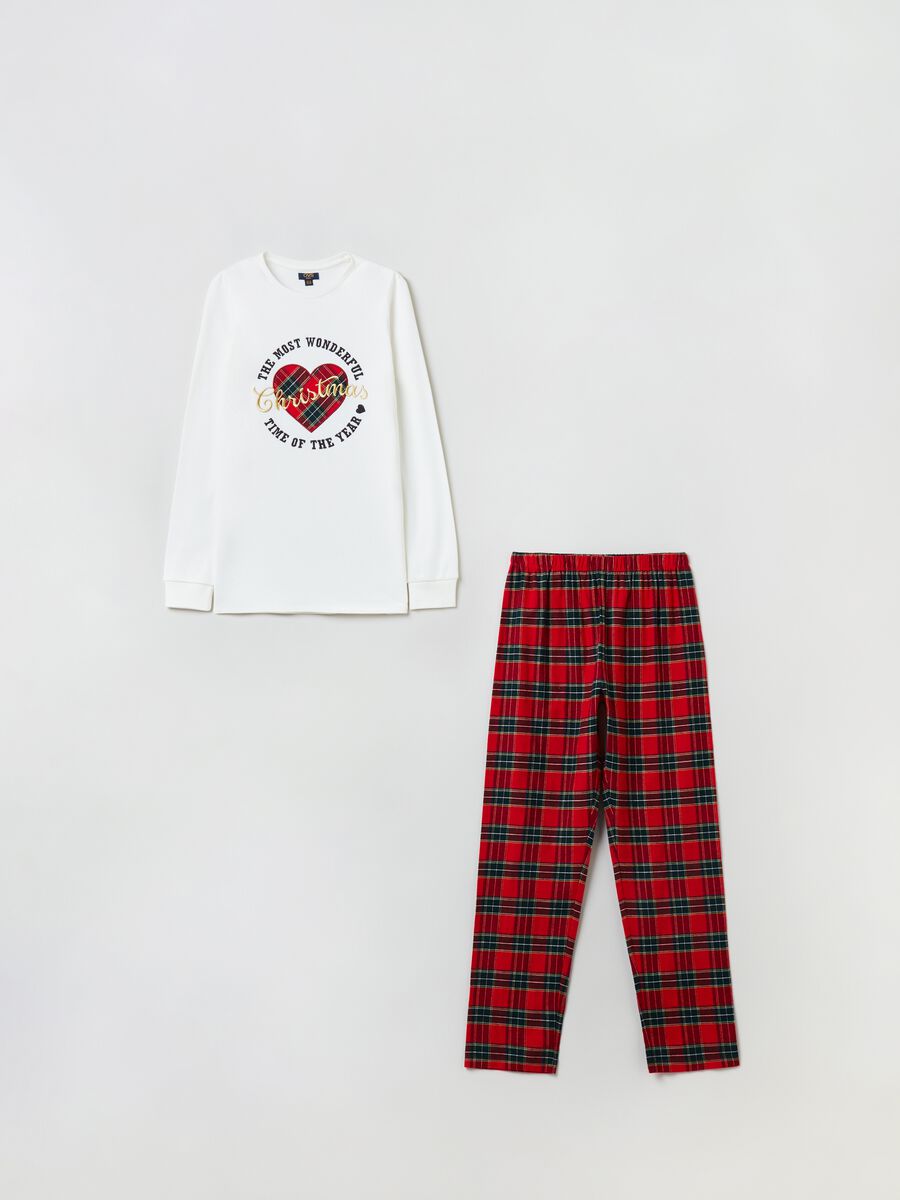 Pigiama con fantasia tartan e ricamo natalizio_0