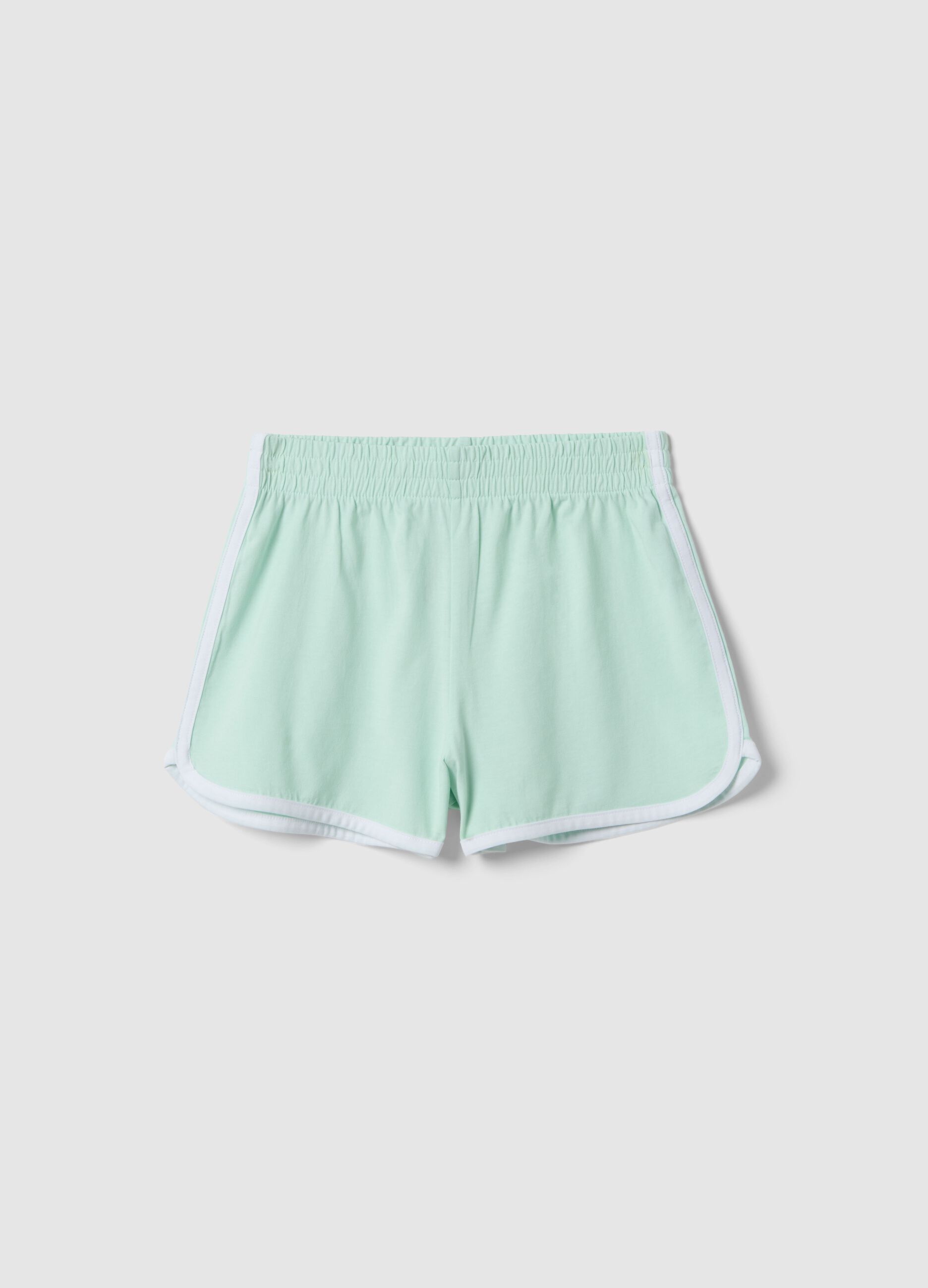 Girl's green slim fit pure cotton shorts