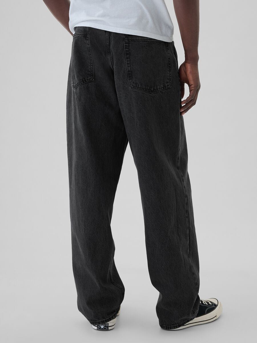 Baggy-fit jeans with mid-rise waist_3