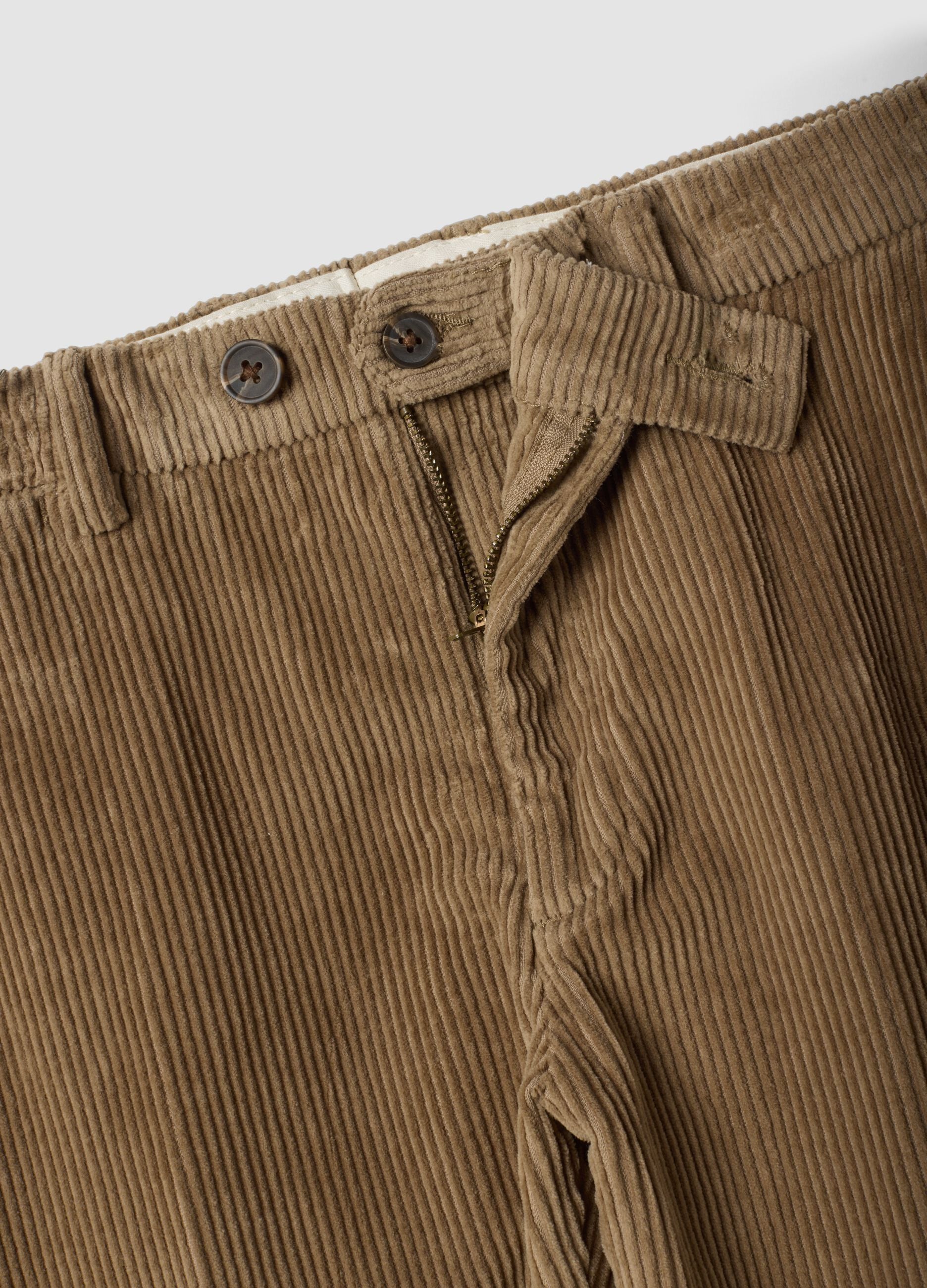 Pantaloni marroni in cotone elasticizzato a coste