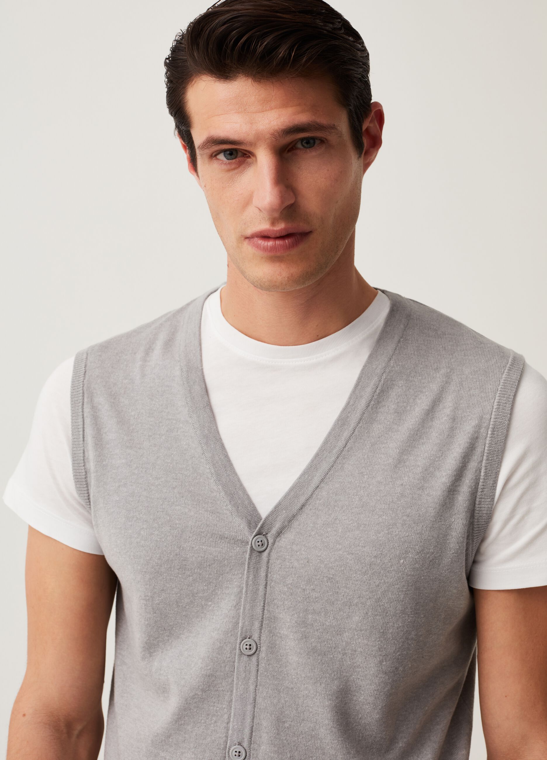 Ovs Gilet con scollo a V e bottoni