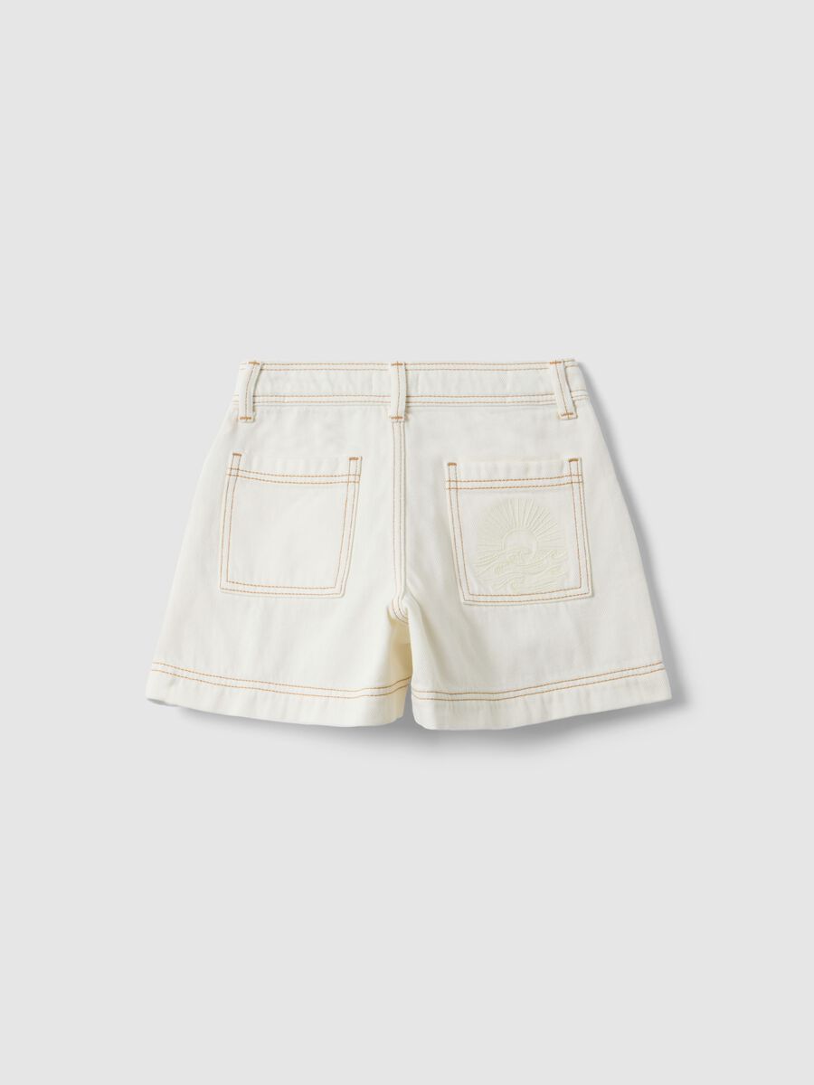 Girls' regular fit pure white cotton shorts_1