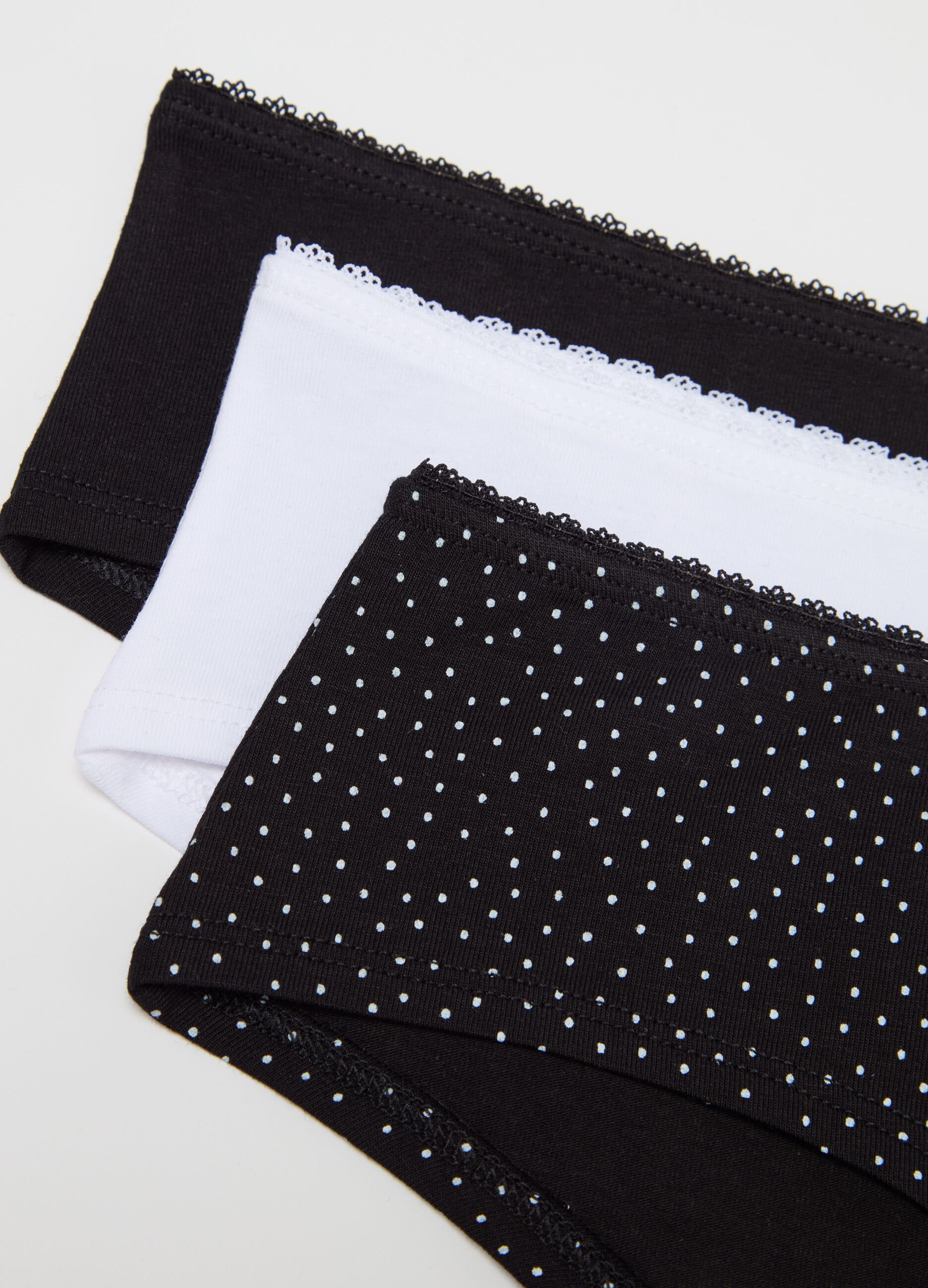 Three-pack French knickers with lace