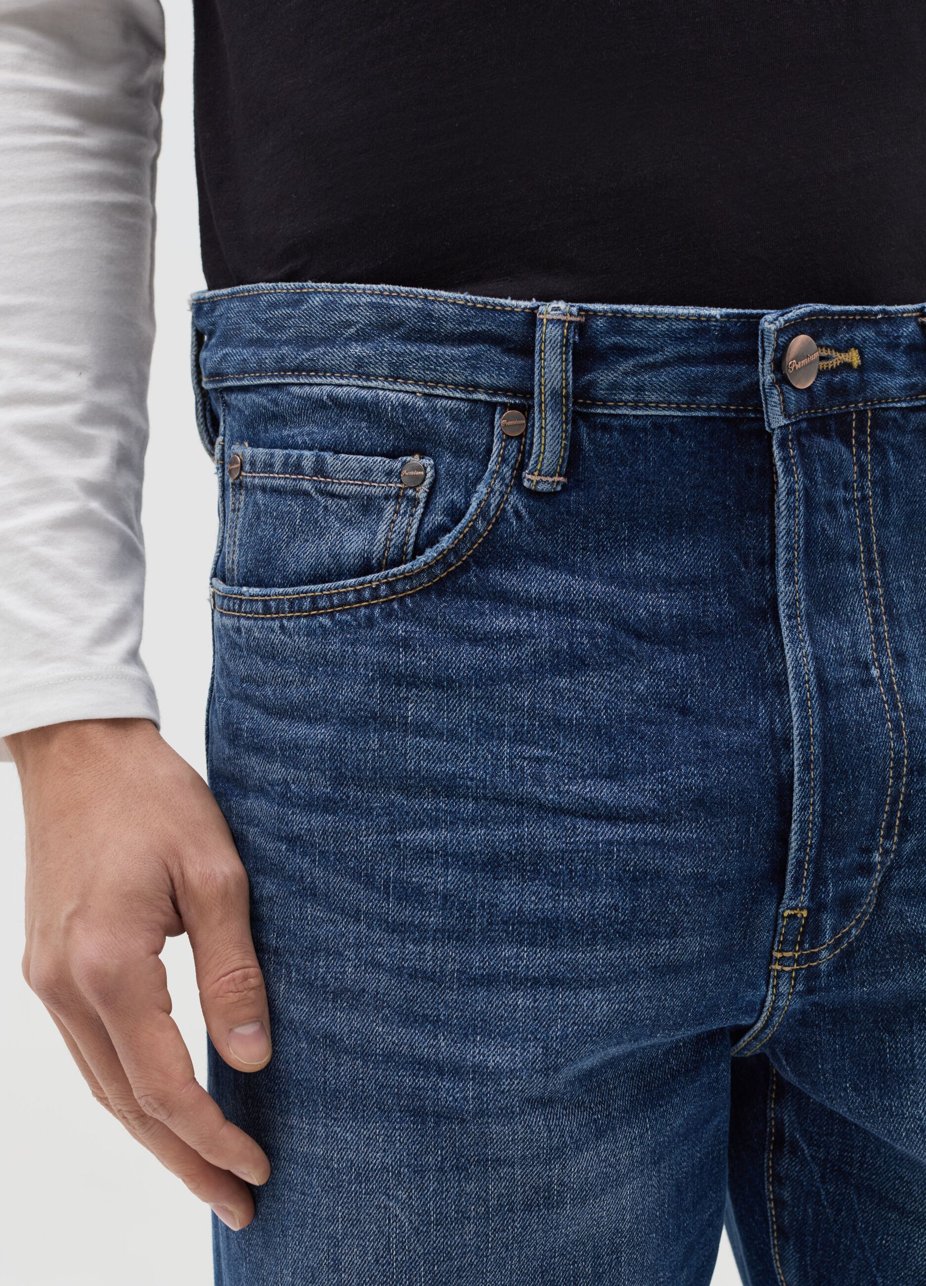 Regular blue tapered-fit jeans