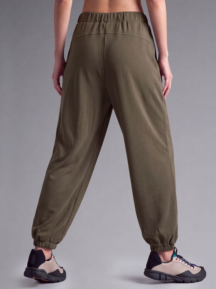 Pantaloni sportivi verdi in viscosa elasticizzato_4