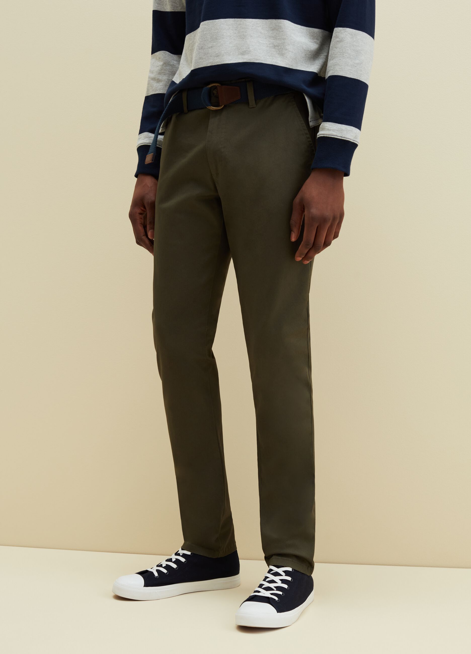 Pantaloni chino in cotone