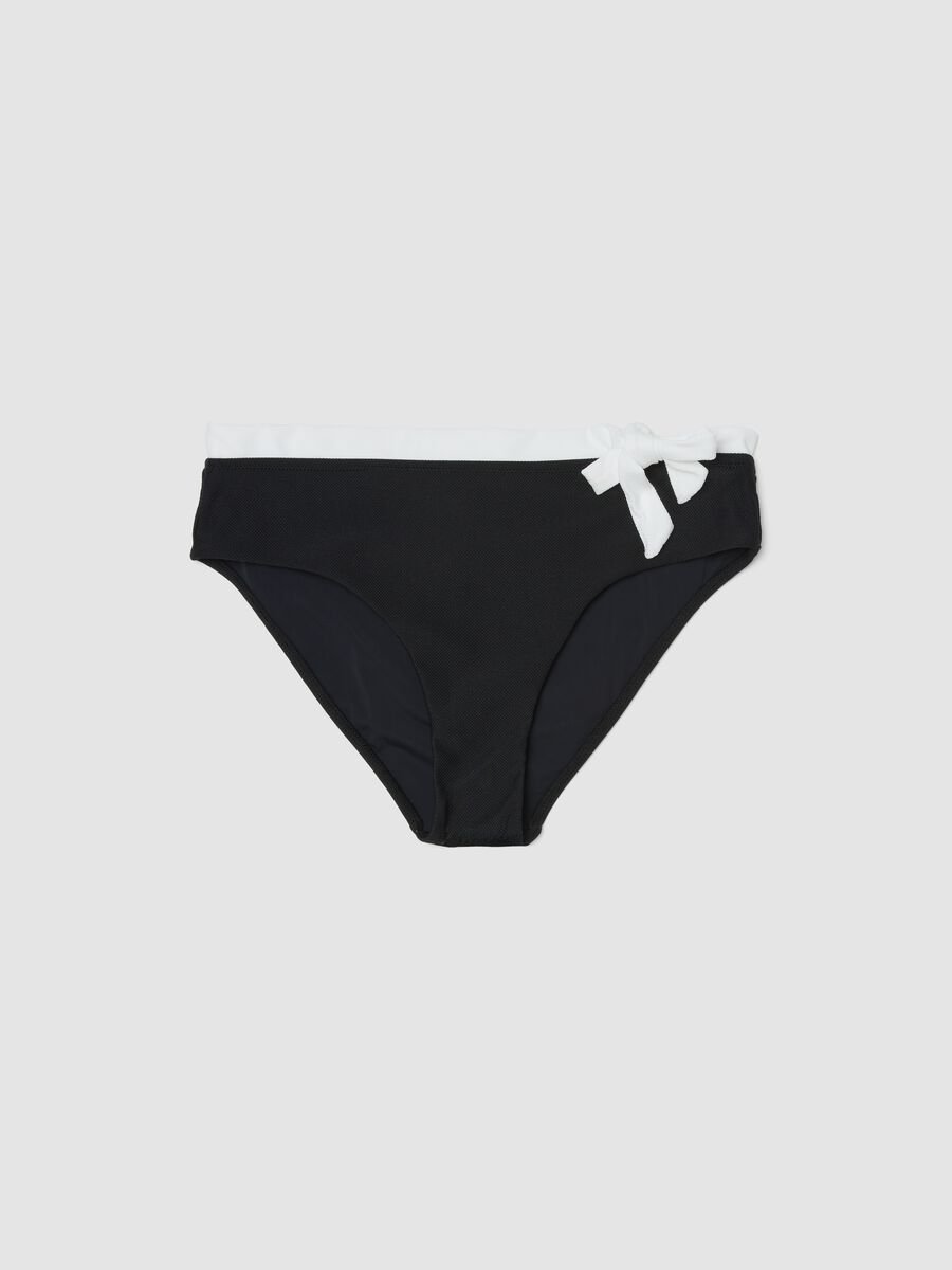 Slip da bagno elasticizzato nero con fiocco bianco_4