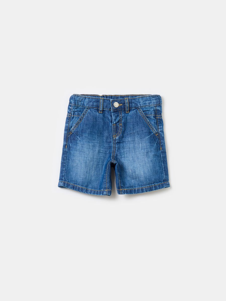 Shorts in denim con tasche_0