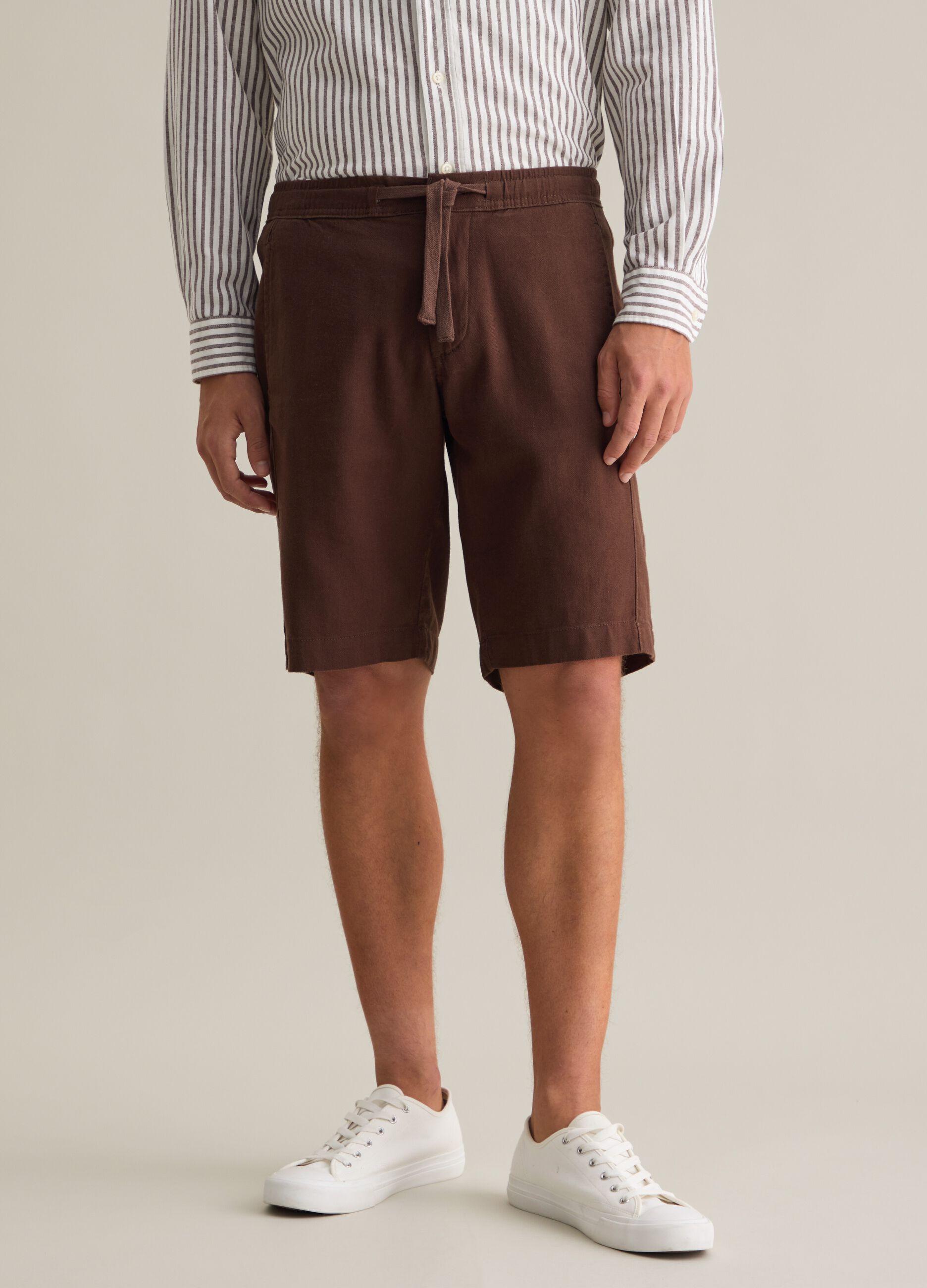 Men's brown cotton-blend regular fit shorts