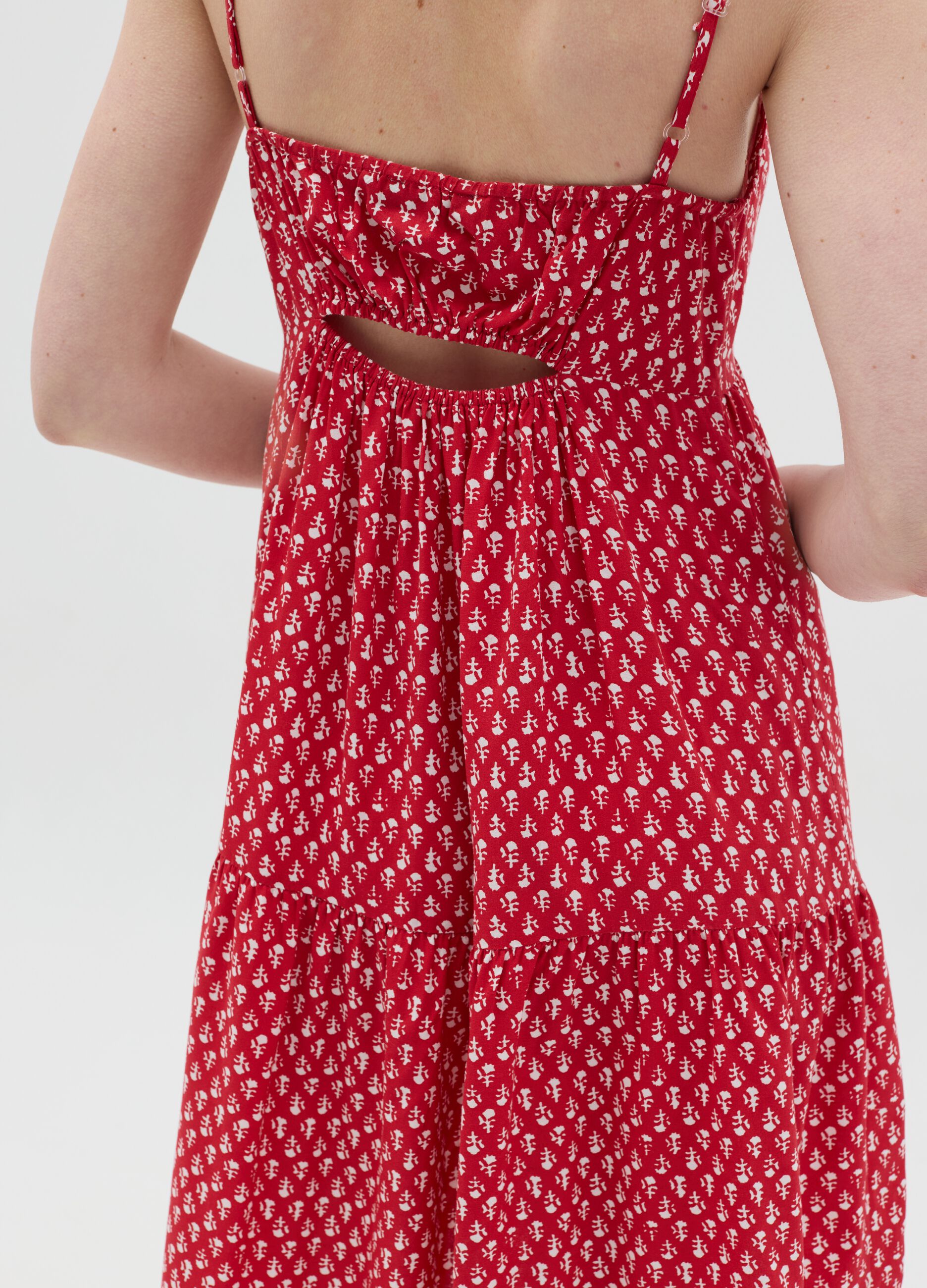 Red viscose dress with V neck and flounce