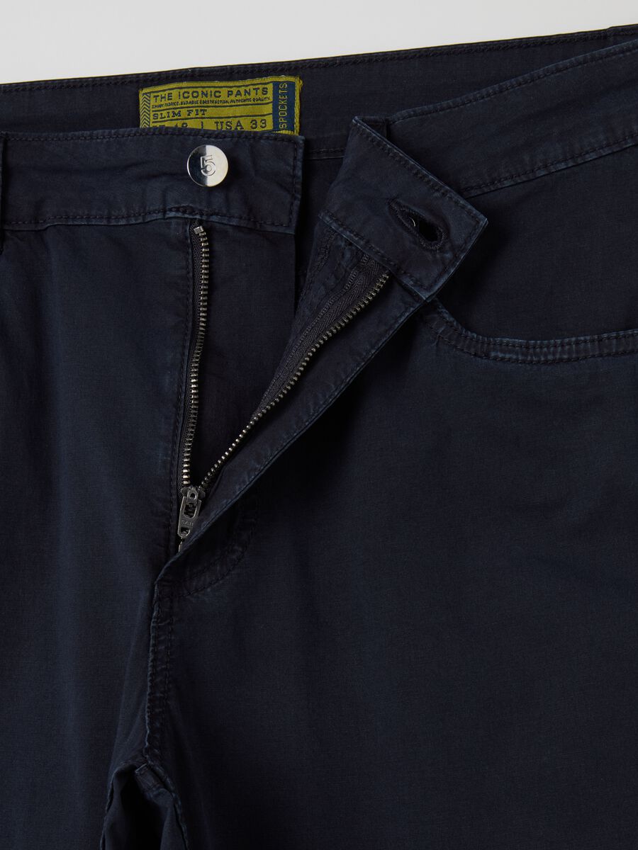 Slim-fit trousers in cotton poplin_5