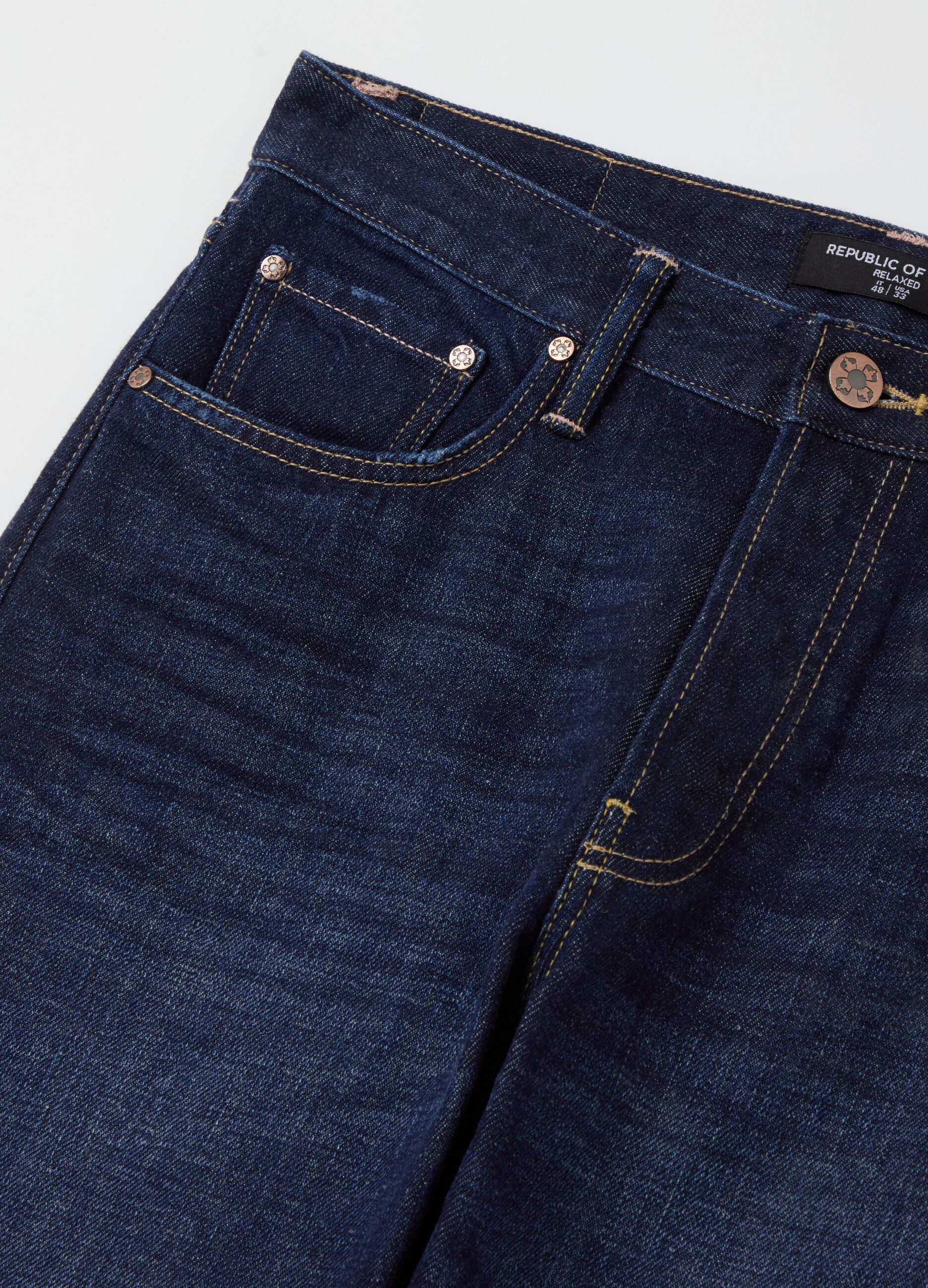 Relaxed-fit jeans with fading