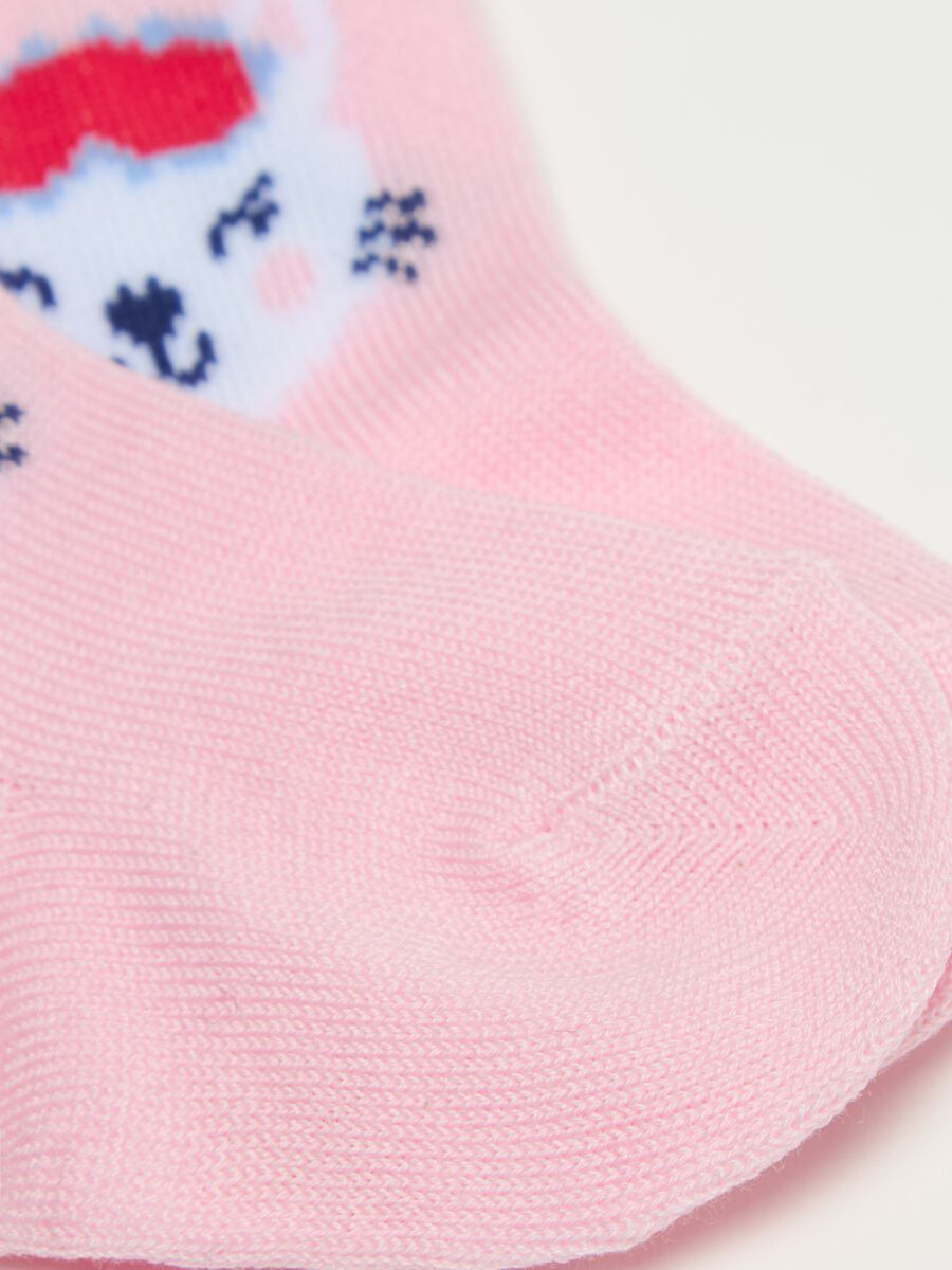 Three-pair pack socks with striped pattern and hearts design_1
