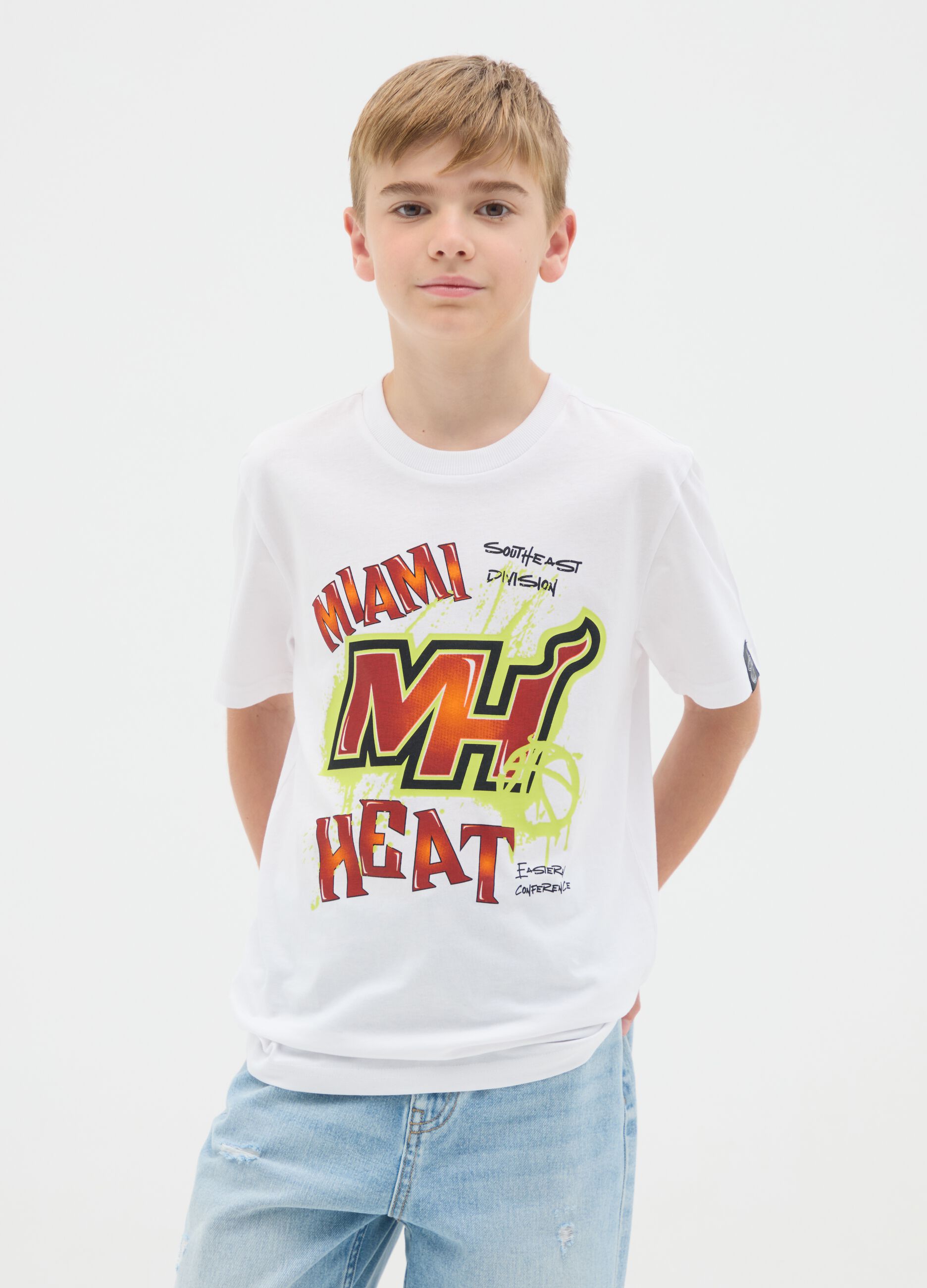 Boy's white cotton T-shirt regular fit with Miami Heat graphic