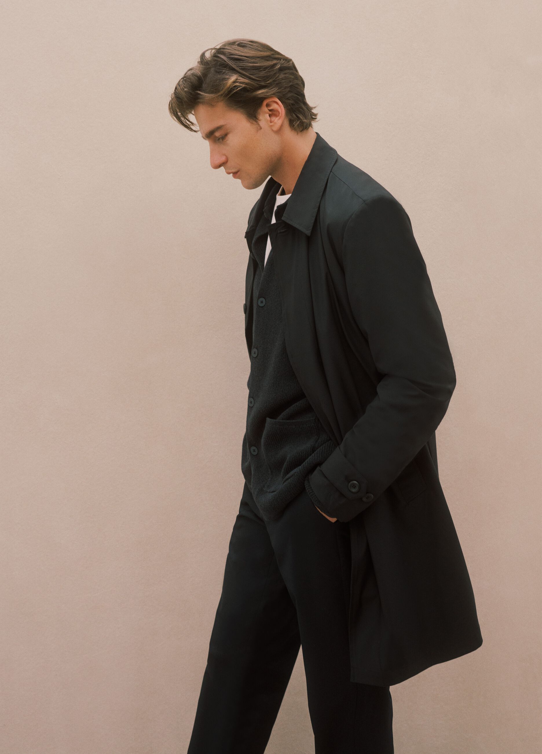 Trench lungo nero regular fit con bottoni