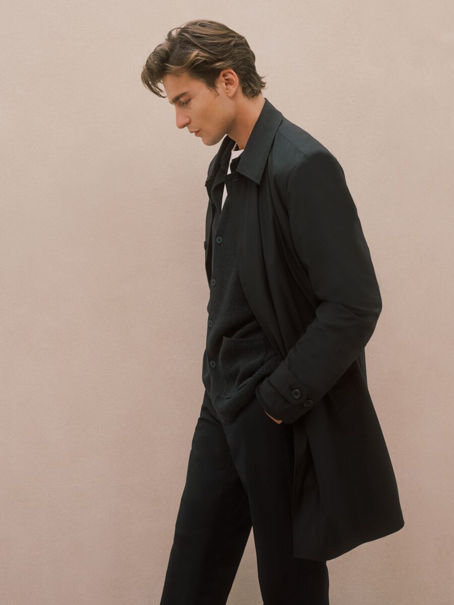 Long black trench coat regular fit with buttons_0