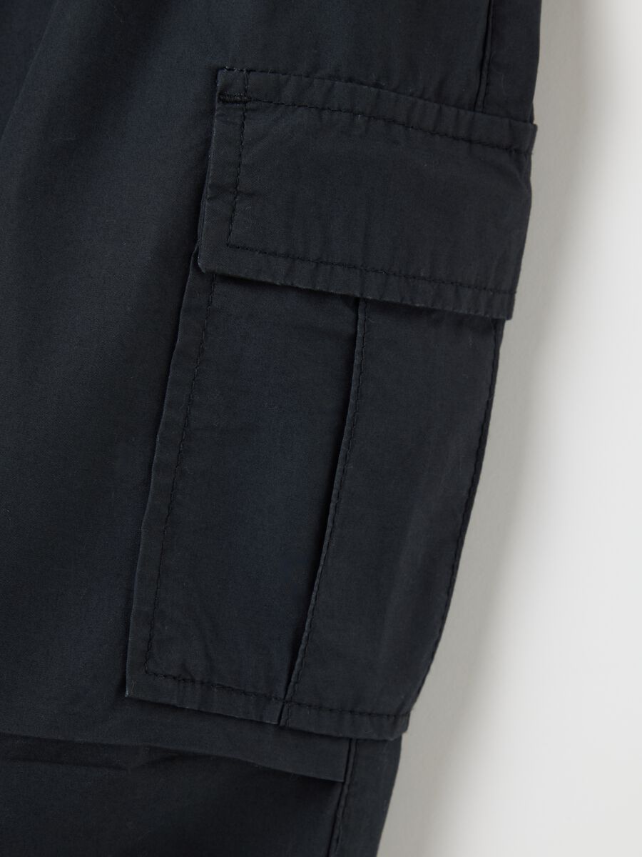 Cargo joggers in cotton with drawstring_2