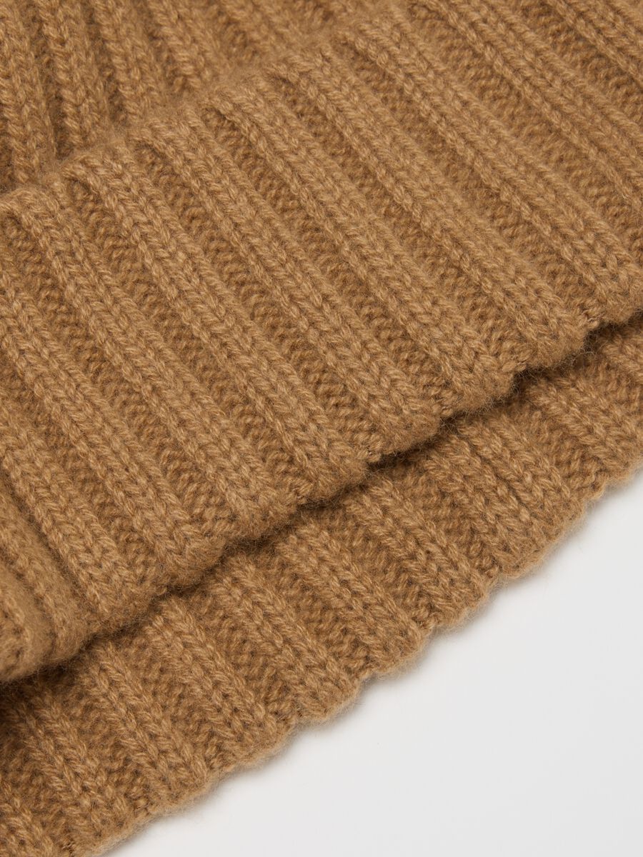 Cappello marrone in puro cashmere_1