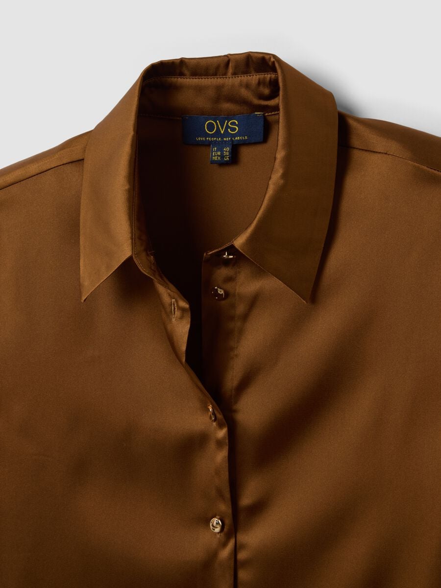 Camicia marrone in tessuto elasticizzato con collo classico_6
