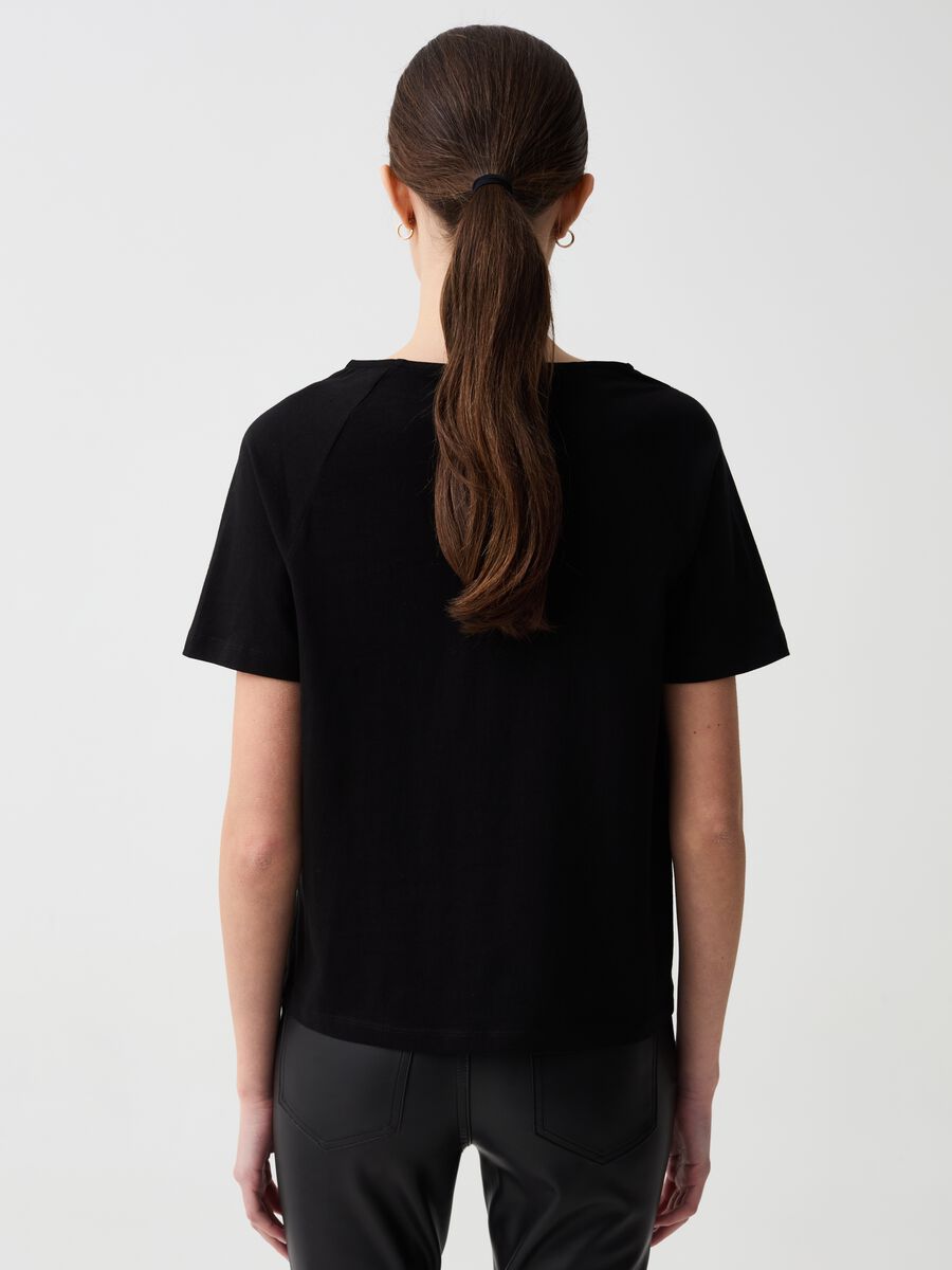 Mock-neck T-shirt with pleating_2