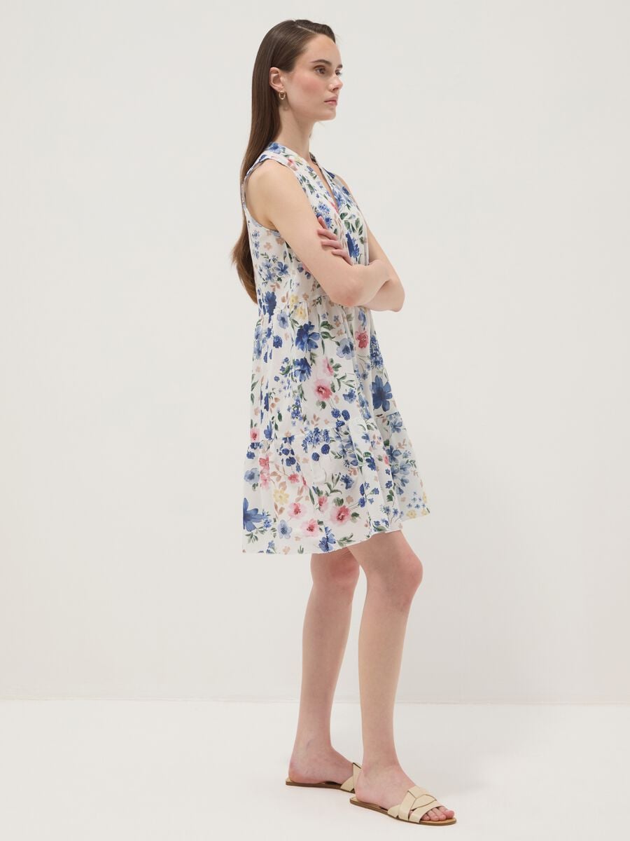White pure cotton dress with floral print and V-neck, oversized fit_0