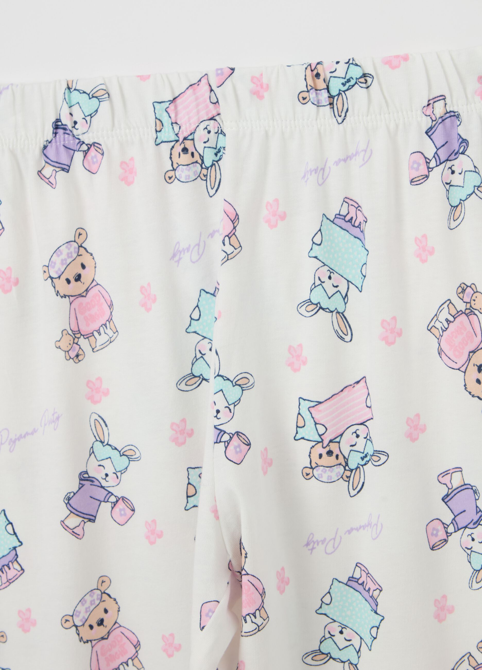 "Pajama party with my friends" pyjamas in organic cotton