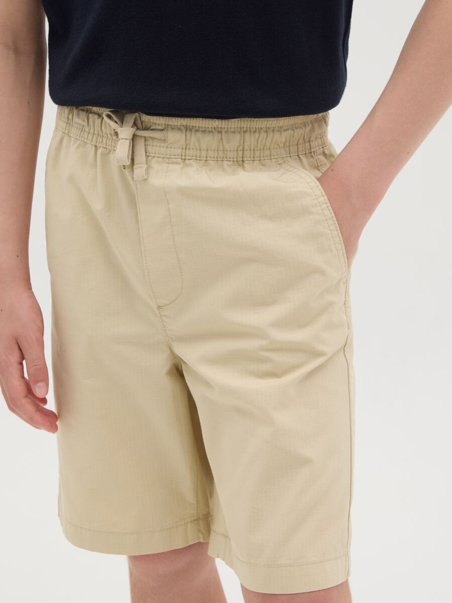 Beige shorts in cotton with drawstring_2