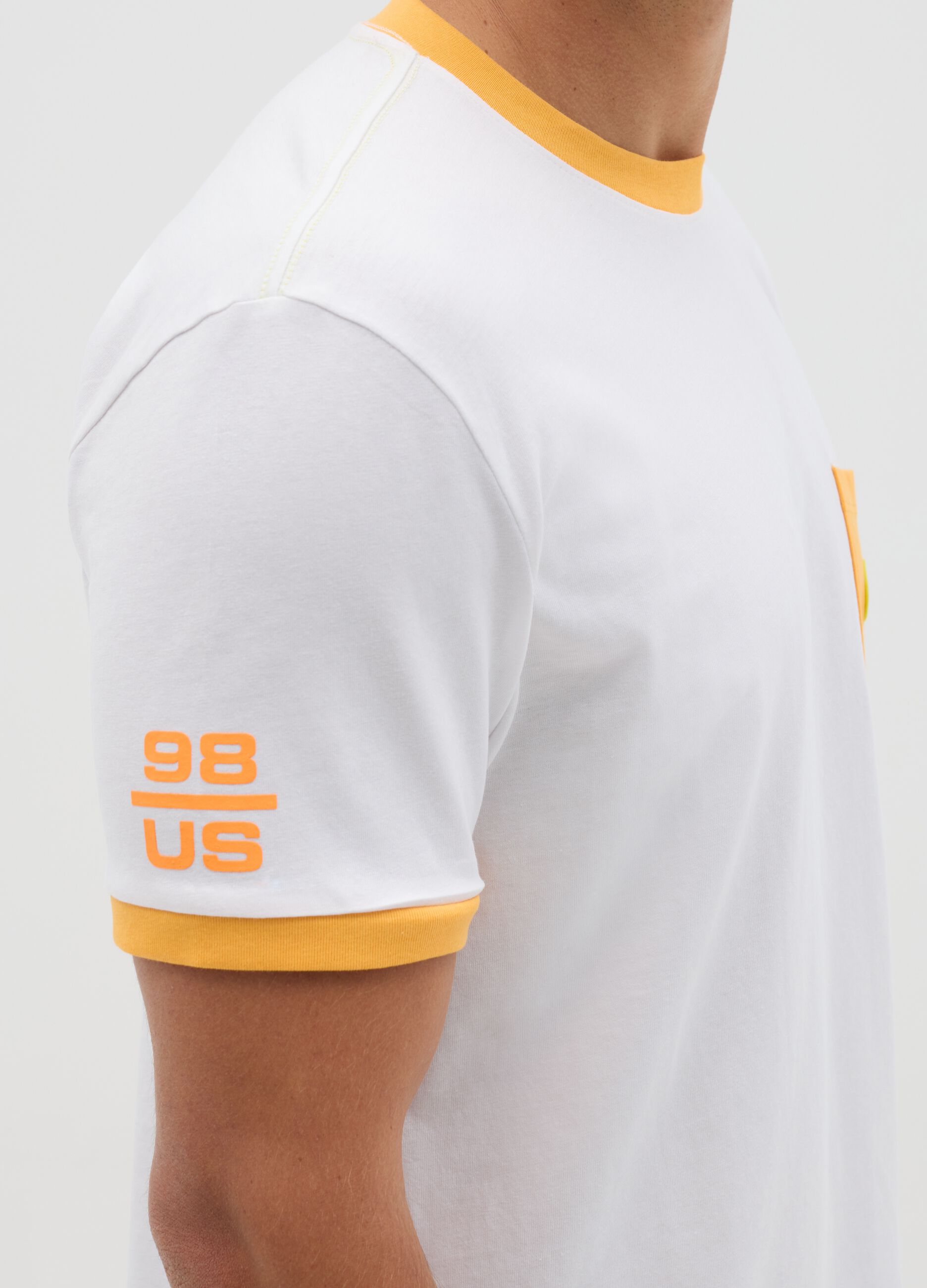 White T-shirt with pocket and contrasting details