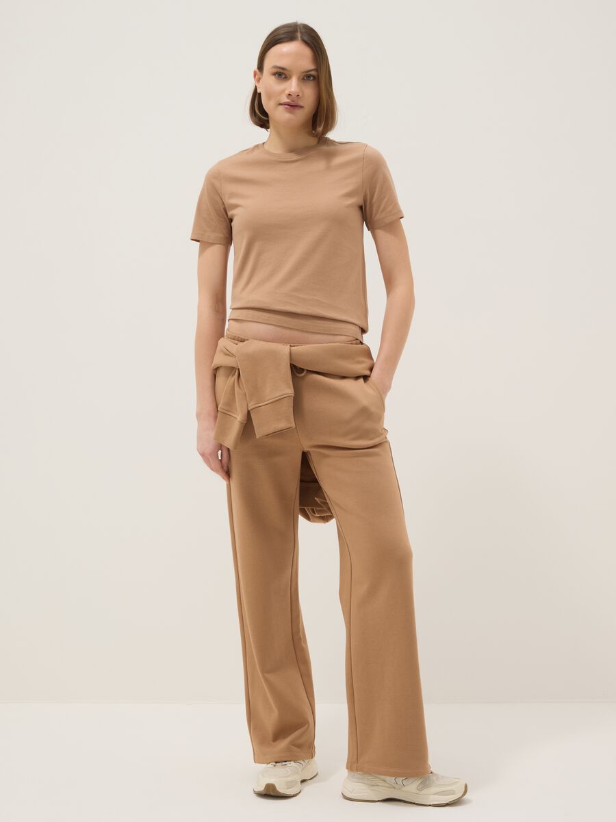 T-shirt girocollo in puro cotone marrone regular fit_1