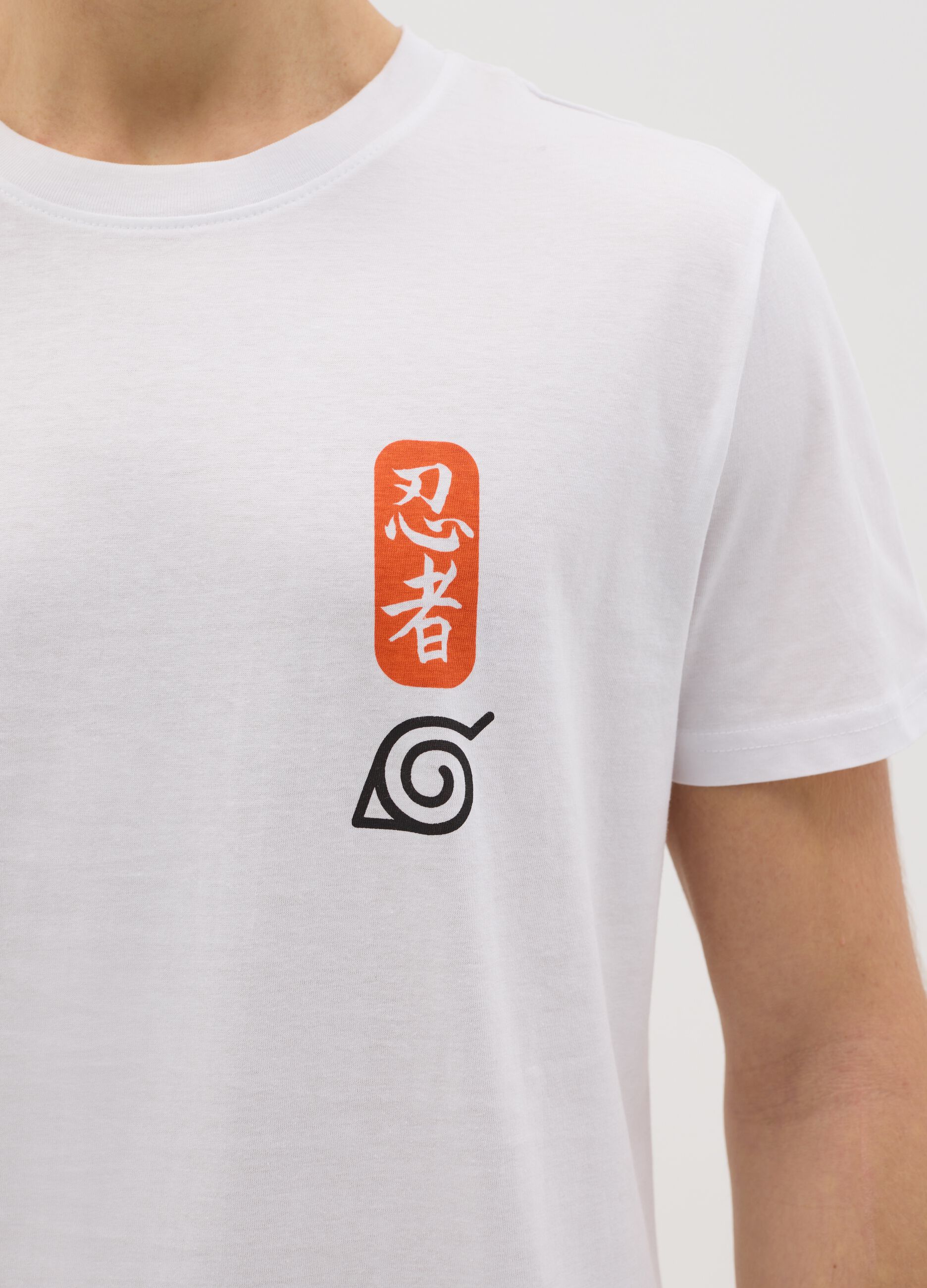 White T-shirt with Naruto print