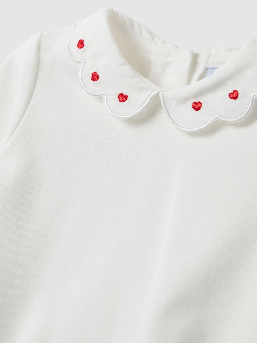 Body in puro cotone bianco da neonata con colletto ruffle decorato_2