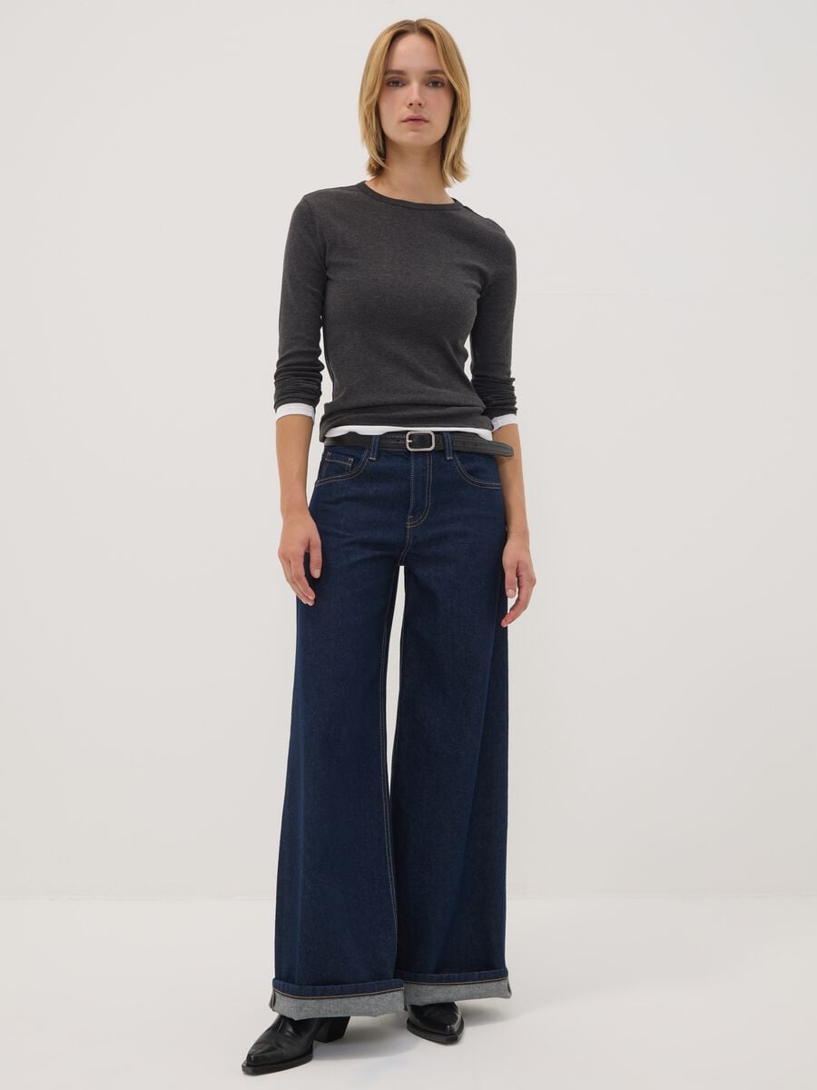 T-shirt grigia in misto cotone con girocollo_2