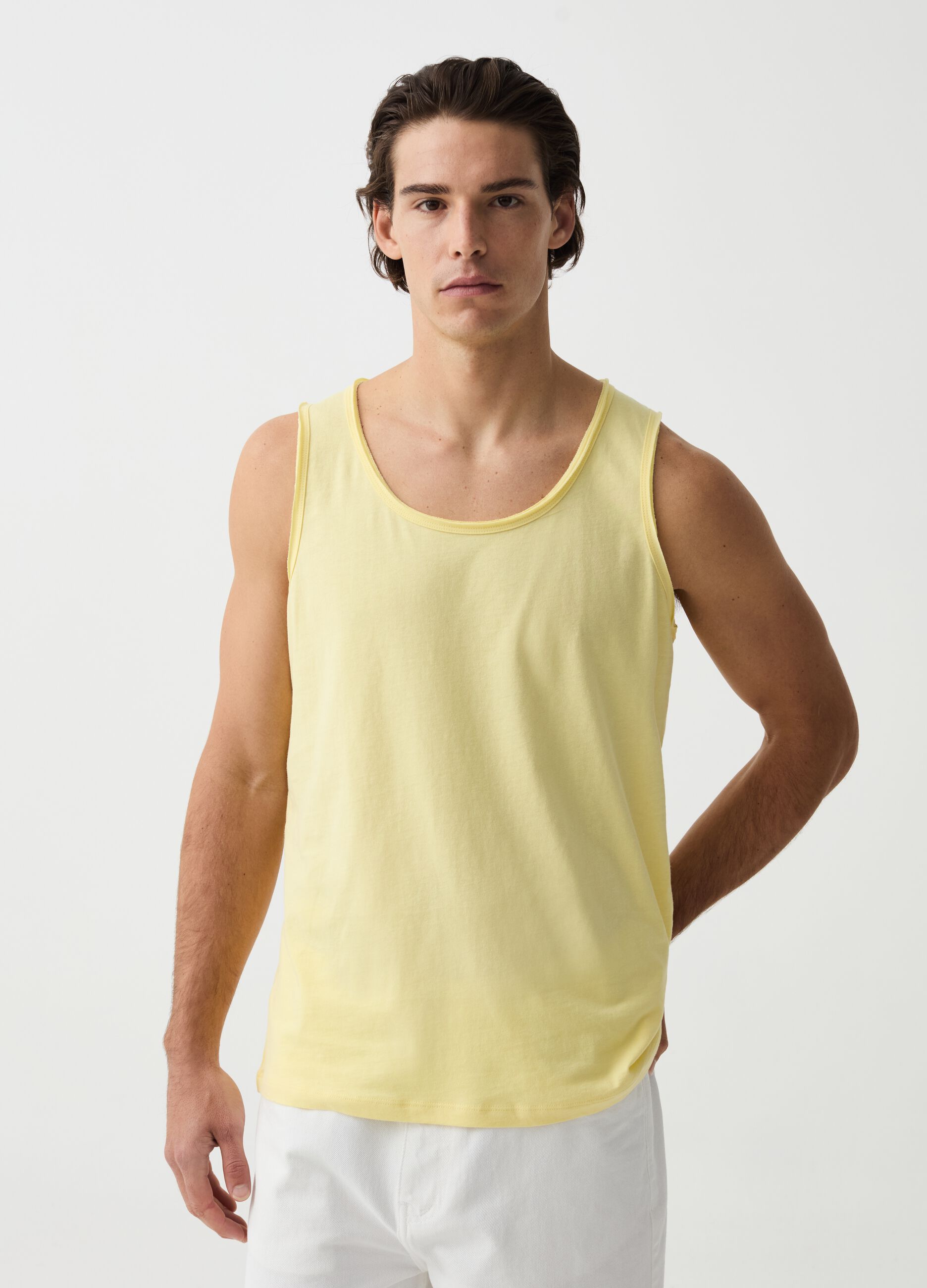 Tank top in cotone con taglio a vivo